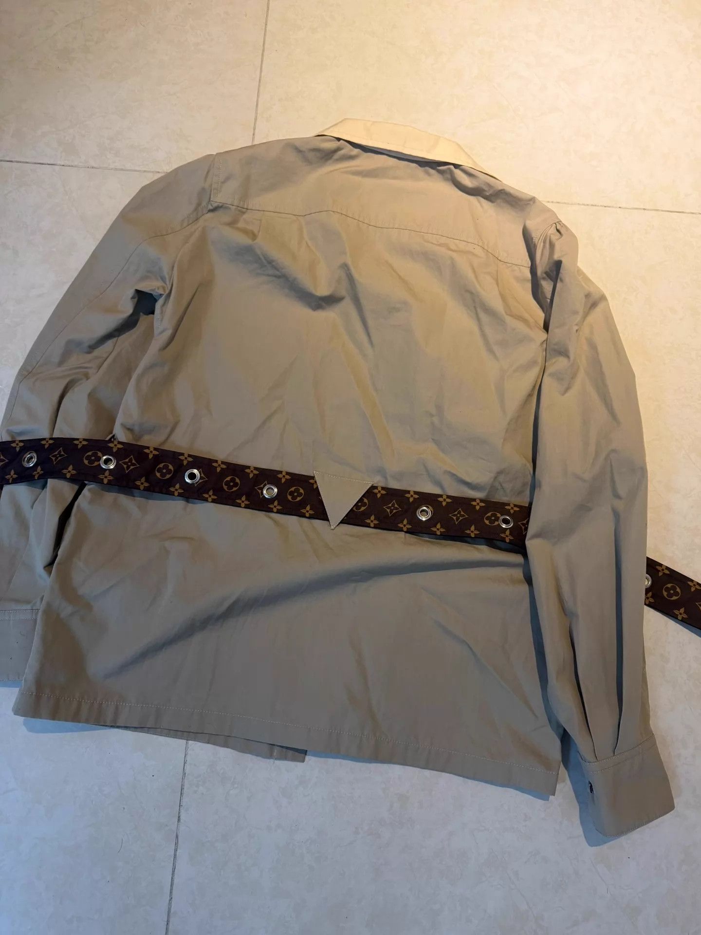 Louis Vuitton LV Colorblocked Stand Collar Buttoned Trench 9New 38 Size S / US 4 / IT 40 - 4 Thumbnail