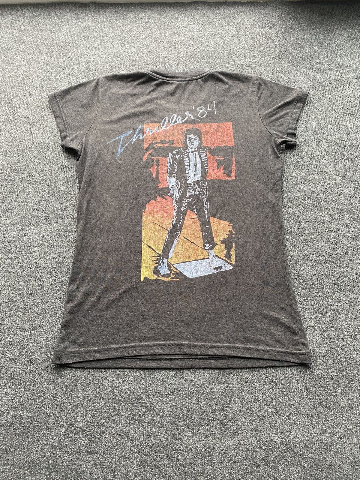 Band Tees 🔥’84 Michael Jackson Thriller sun Faded washed Top m size Size M / US 6-8 / IT 42-44 - 2 Thumbnail