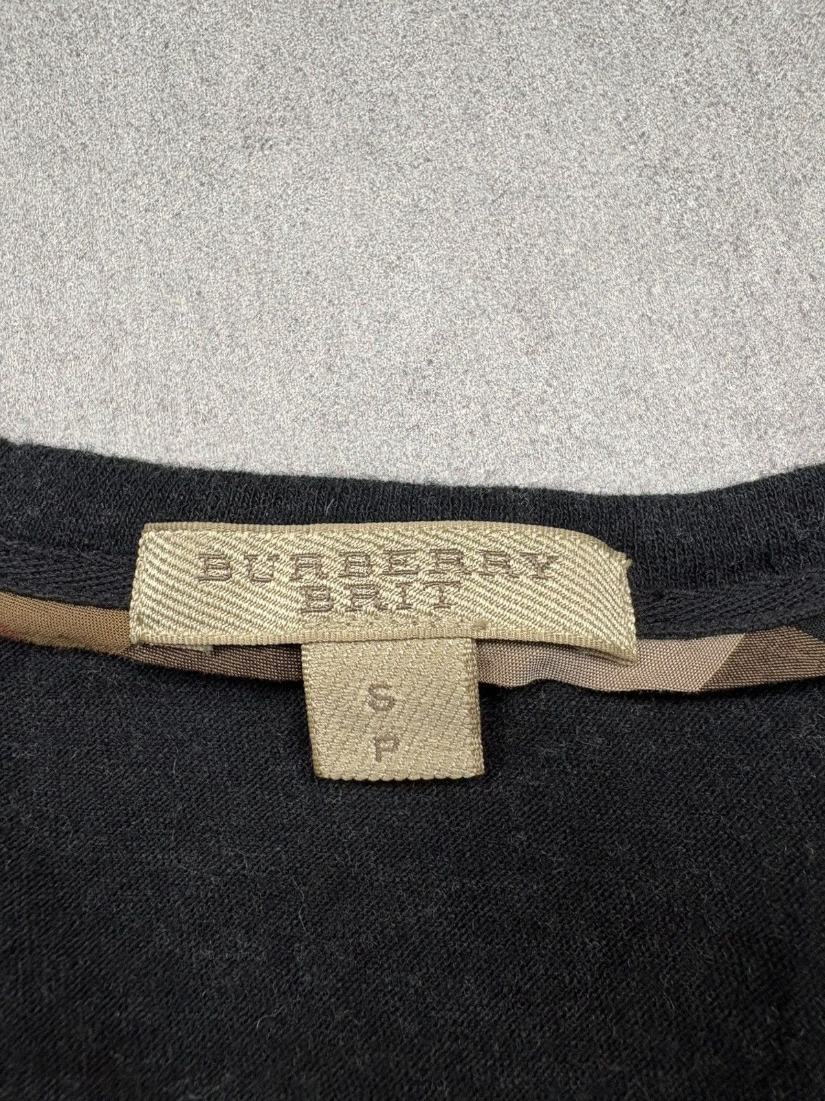 Burberry Burberry Brit Striped V Neck Wool Long Sleeve Top Vintage S Size S / US 4 / IT 40 - 9 Thumbnail