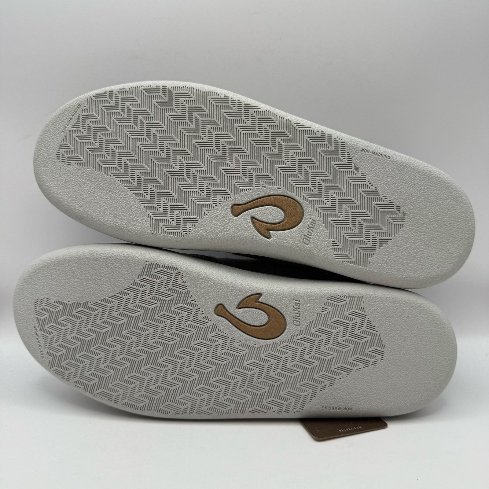 Olukai OLUKAI MEN'S 9.5 PULIKI 10528 POI CHARCOAL MSRP $140 NWOB Size US 9.5 / EU 42-43 - 5 Thumbnail