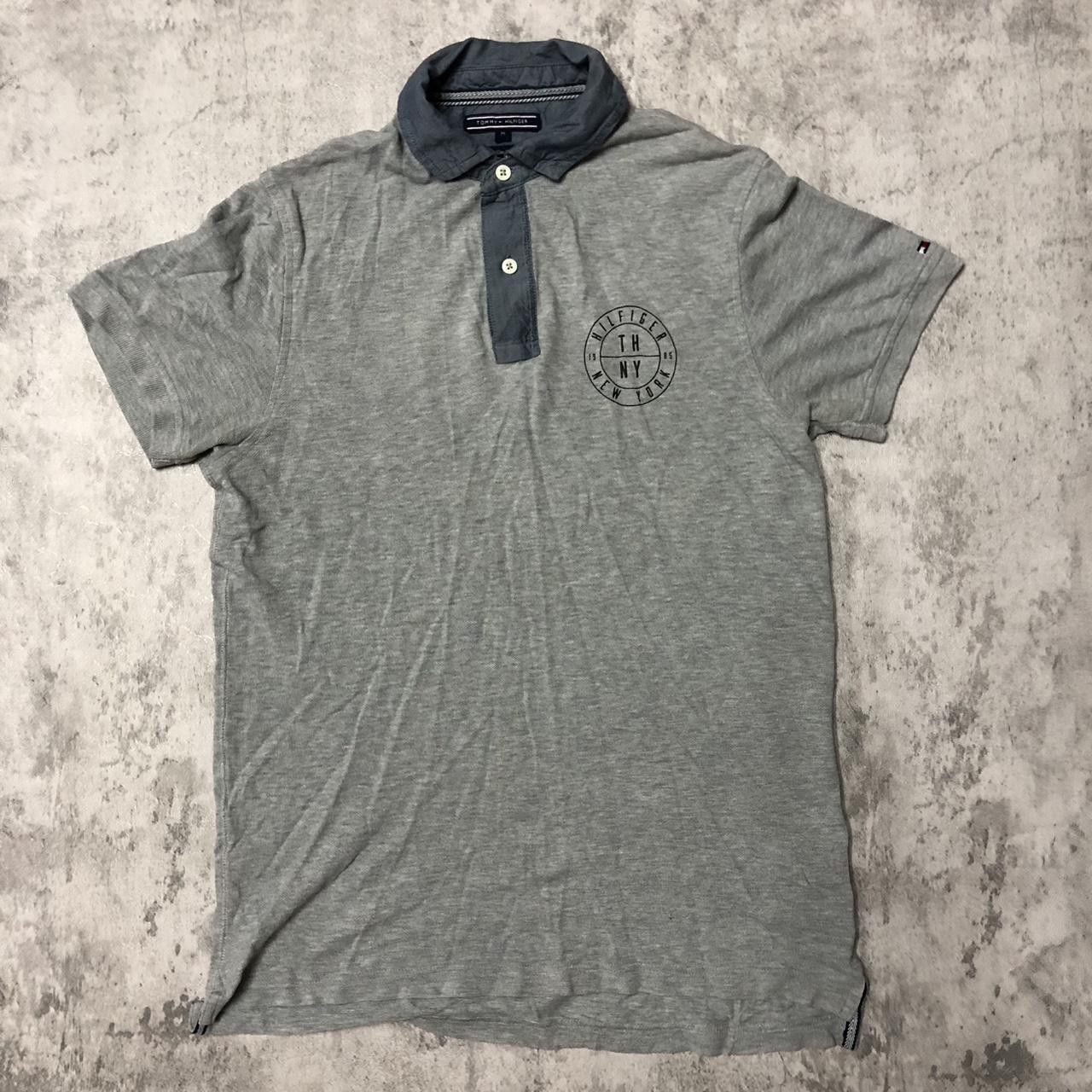 Tommy Hilfiger Grey Tommy Hilfiger polo shirt with navy blue collar #preppy Size US M / EU 48-50 / 2 - 1 Thumbnail