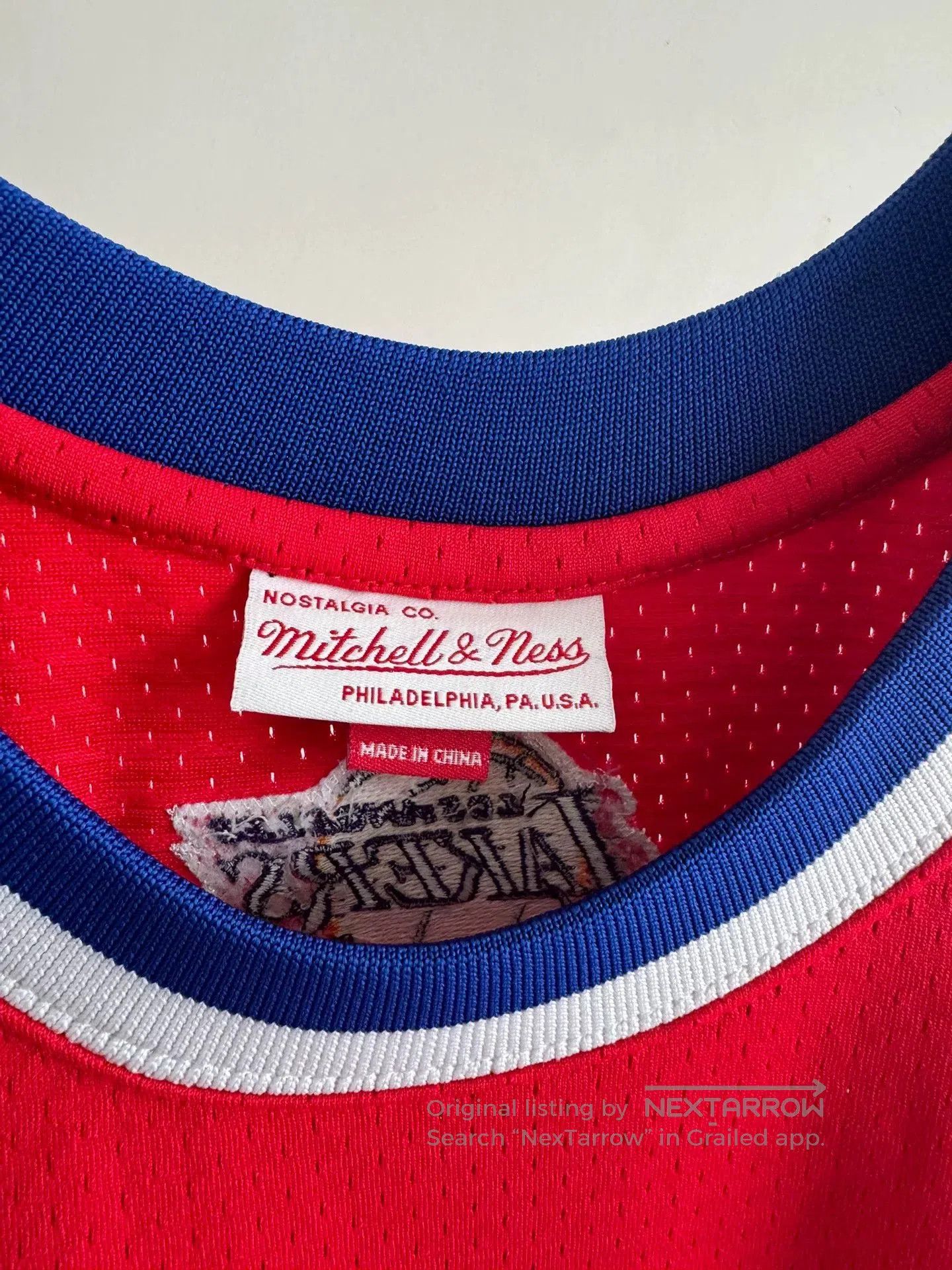 Mitchell & Ness Mitchell & Ness Kobe Bryant Retro Jersey. Size US L / EU 52-54 / 3 - 4 Thumbnail