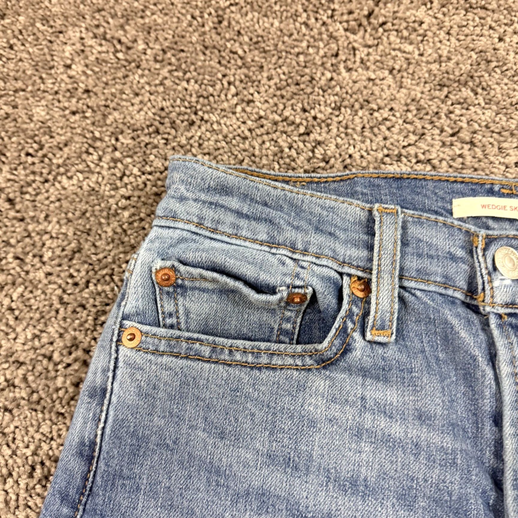 Levi's Levi's Wedgie Skinny High Rise Jeans Women 27 25x27 Blue Denim Distressed Stretch Button Fly Regular 27in Inseam Size 25" / US 0 / IT 36 - 3 Thumbnail