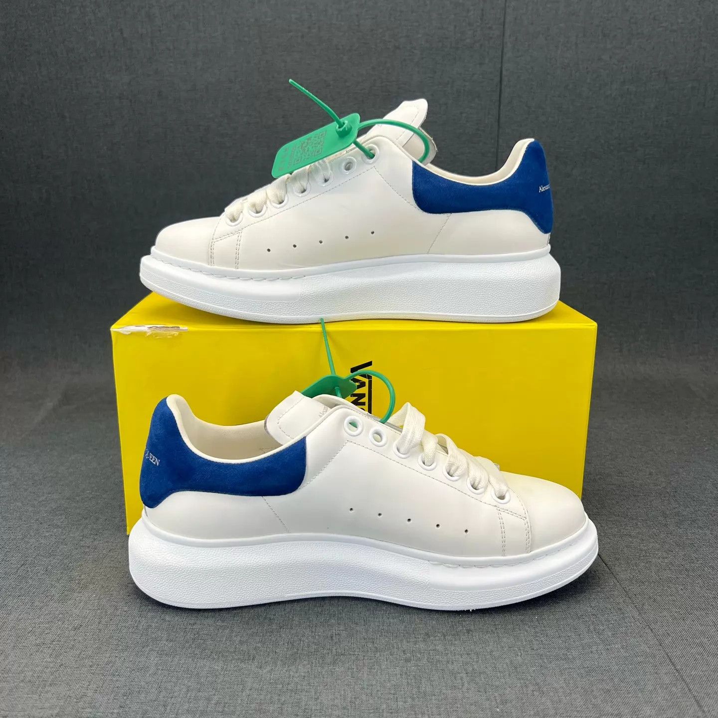 Alexander McQueen Alexander McQueen Blue Tail Suede Sneaker 39.5 Size US 9 / IT 39 - 3 Thumbnail