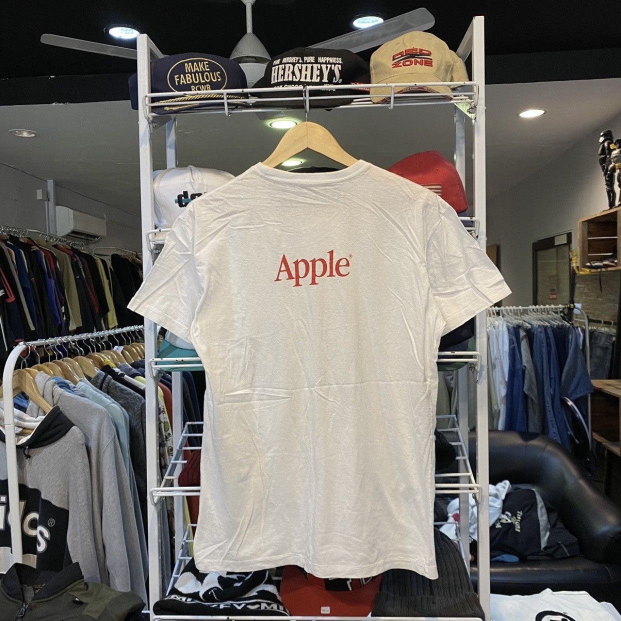 Apple Clean⭐️Vtg 90’s Apple Macintosh Collectible White Shirt Size US M / EU 48-50 / 2 - 2 Thumbnail