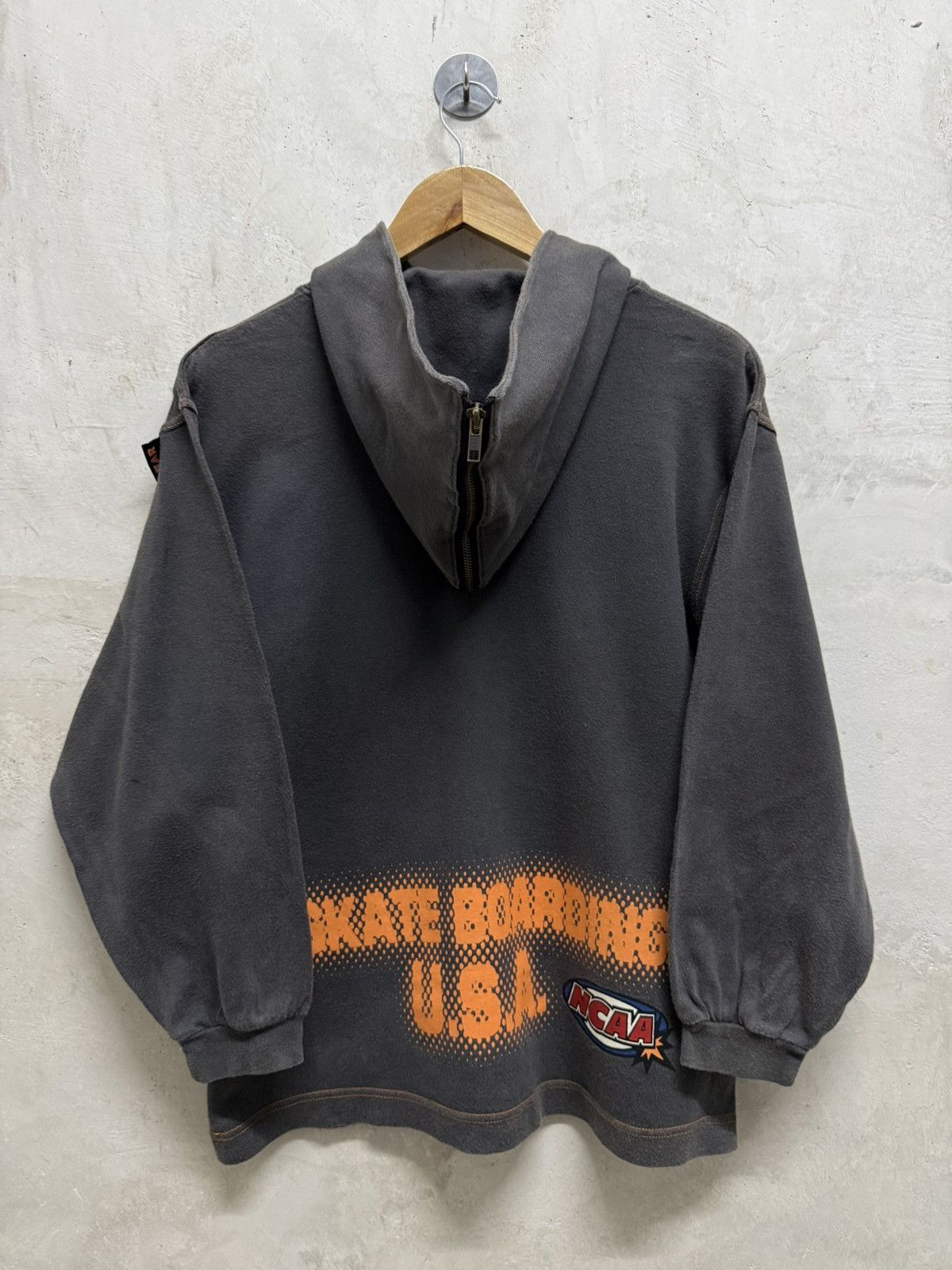 NCAA 2000s NCAA Generation Street Gear College Hoodie Size US L / EU 52-54 / 3 - 3 Thumbnail