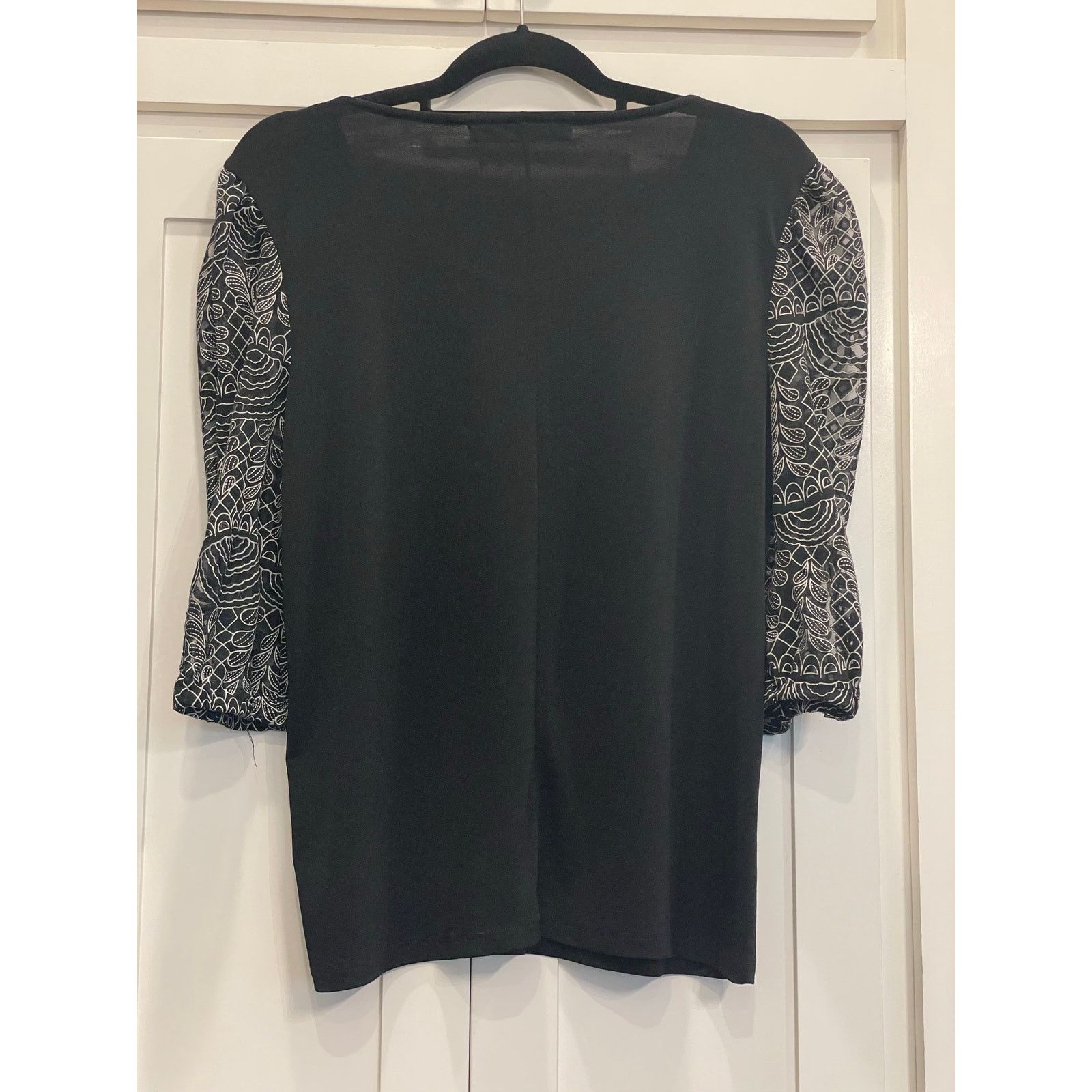 Other Love Scarlet LG Blouse black with lace sleeves Size L / US 10 / IT 46 - 2 Thumbnail