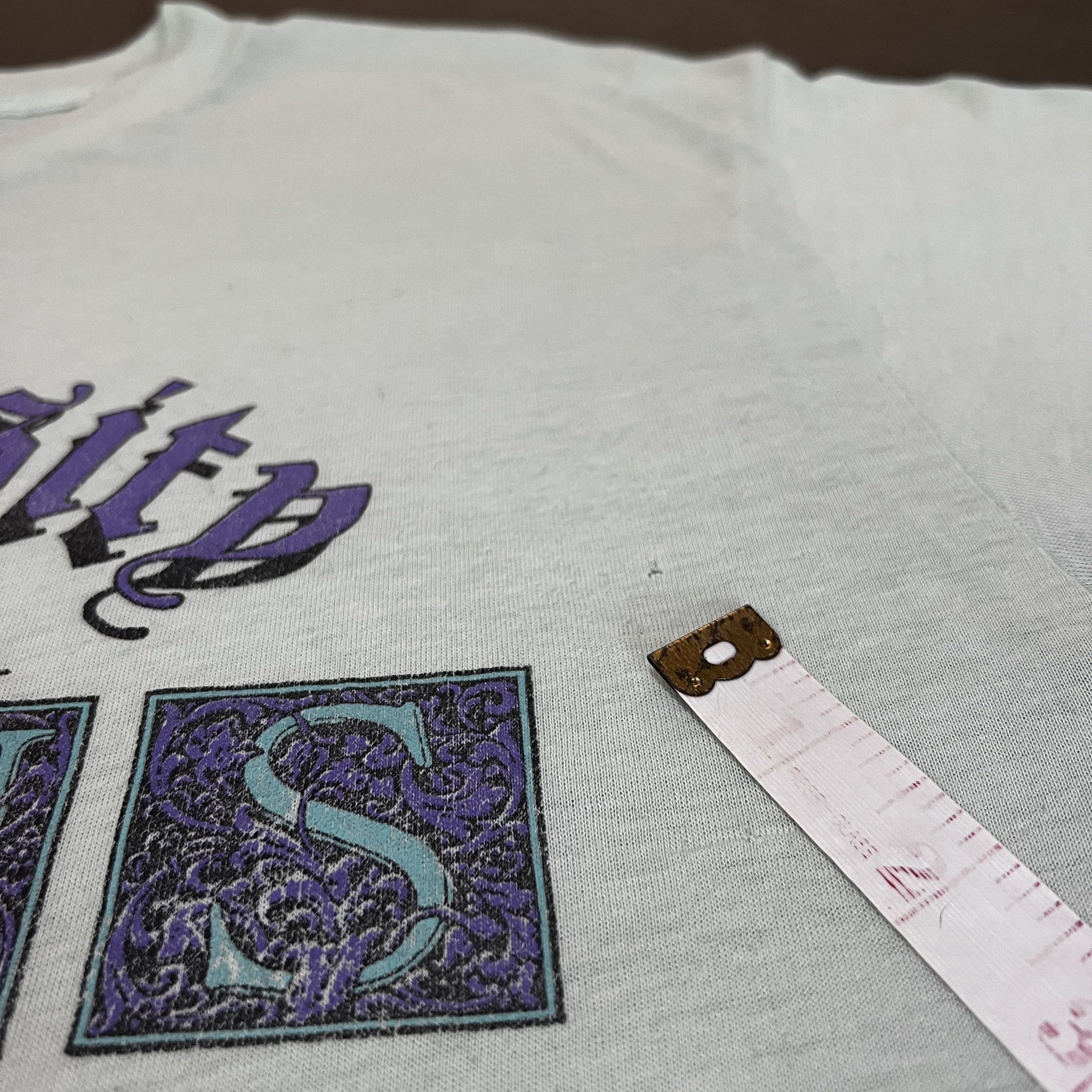 Vintage Vintage 90s University Of Jesus God Bible Holy Promo Tee Size US XL / EU 56 / 4 - 7 Thumbnail