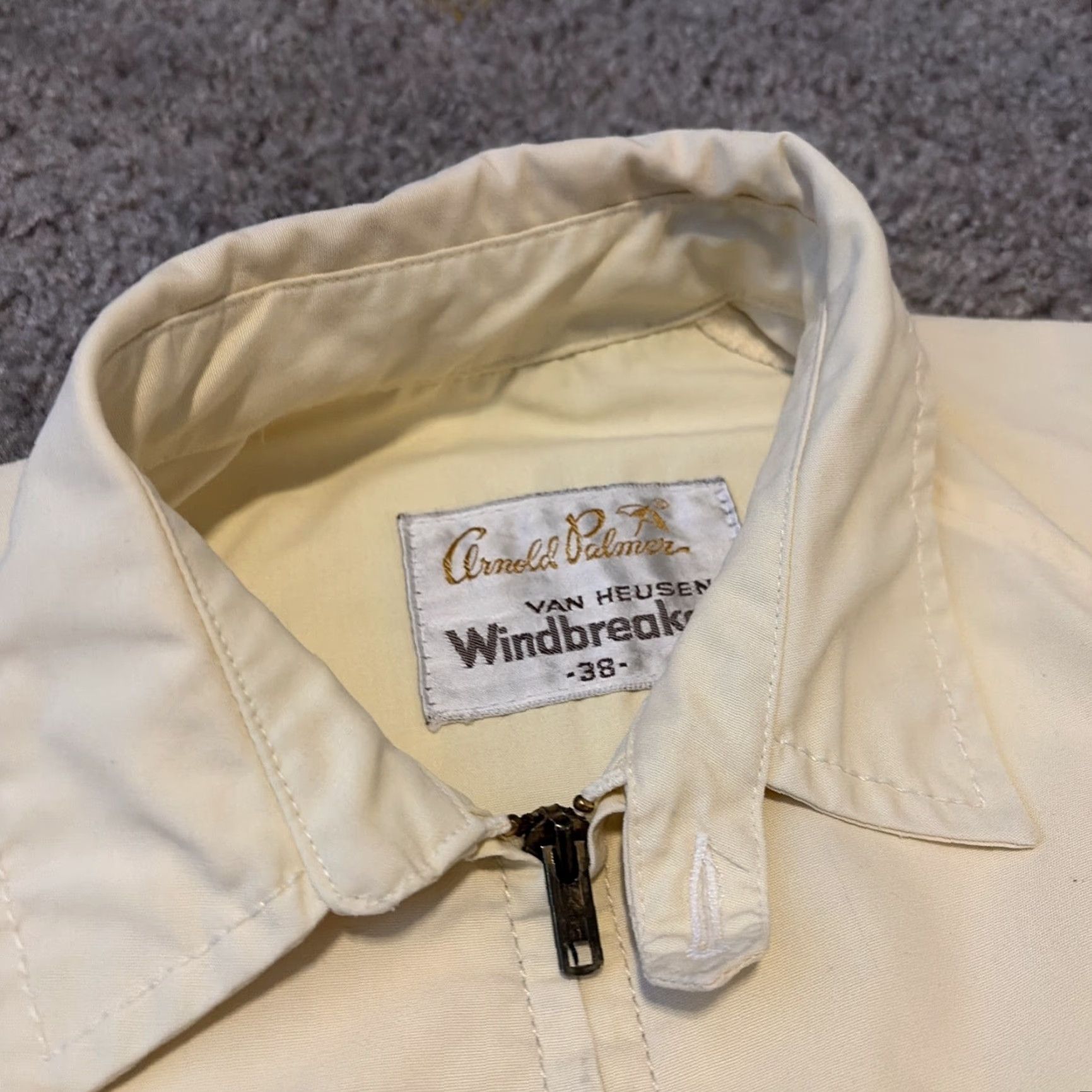 Van Heusen VINTAGE Arnold Palmer Van Heusen Windbreaker Full Zip Jacket Cream Size 38-40 Adult M/L Ivory 1960s Mens Size US S / EU 44-46 / 1 - 3 Thumbnail
