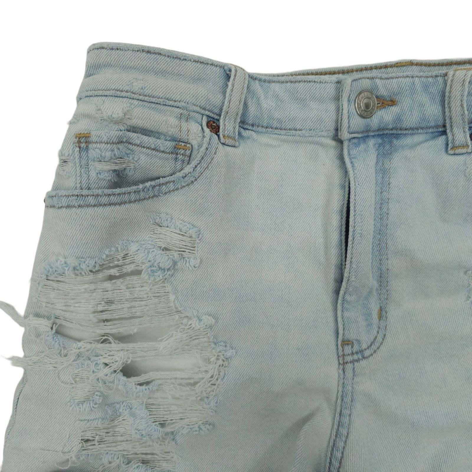 American Eagle Outfitters American Eagle Mom Shorts Size 10 Light Wash Distressed Size 32" / US 10 / IT 46 - 10 Thumbnail