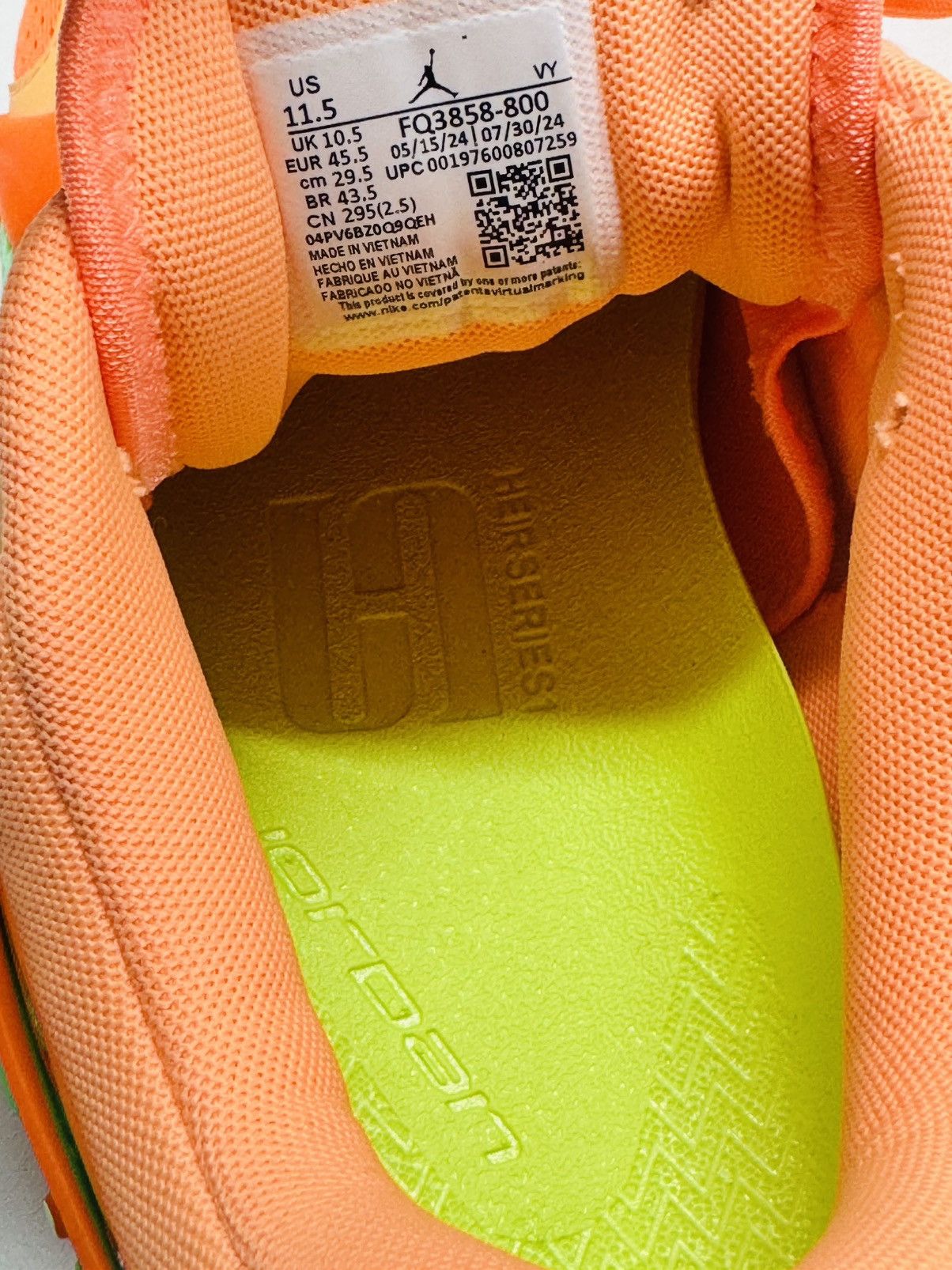Jordan Brand Air Jordan Heir ‘Peach Jam Size US 11.5 / EU 44-45 - 7 Thumbnail