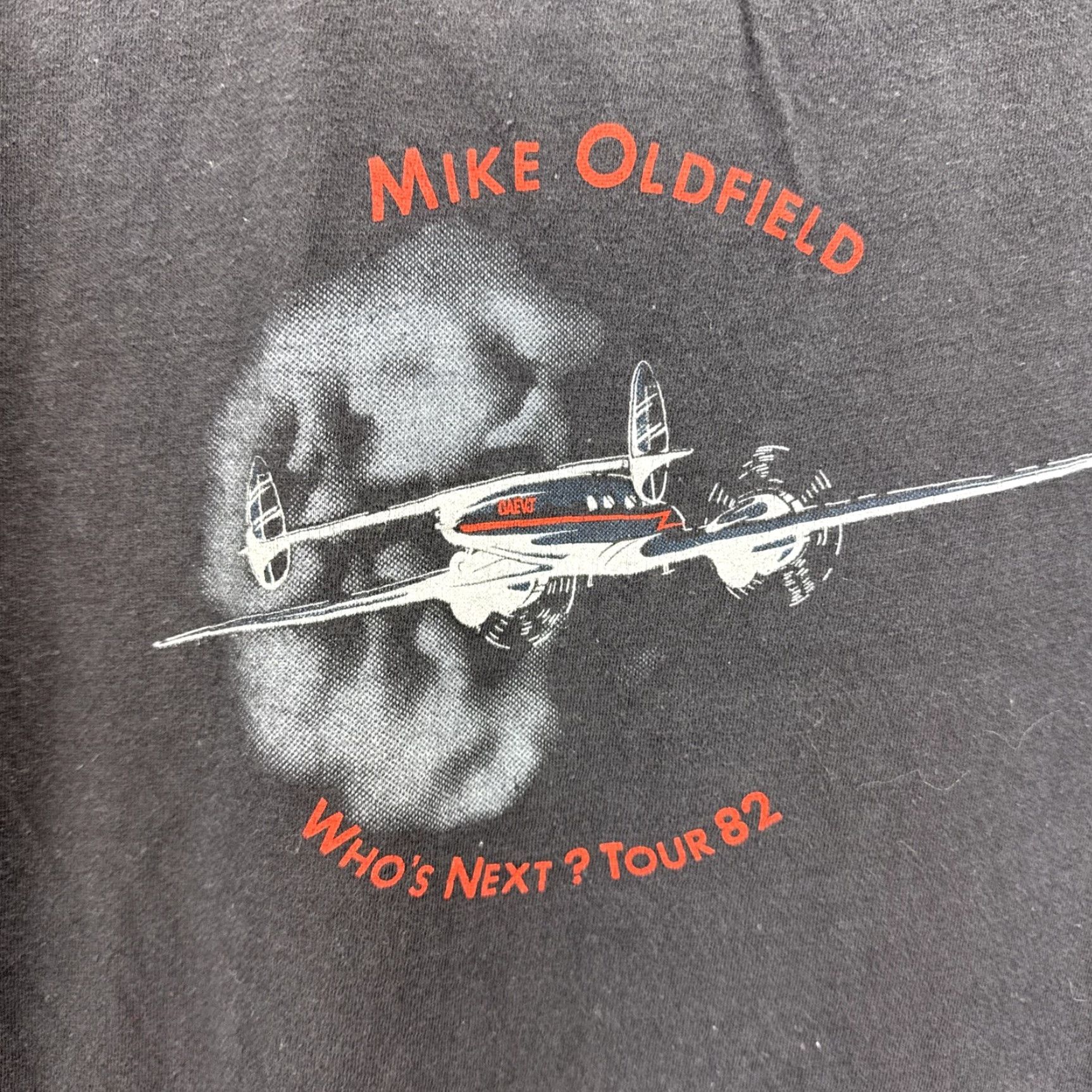 Vintage VINTAGE Mike Oldfield World Tour T-Shirt Black Short Sleeve Small Unisex 1982 Graphic Tee Rockabilly Size US S / EU 44-46 / 1 - 6 Thumbnail