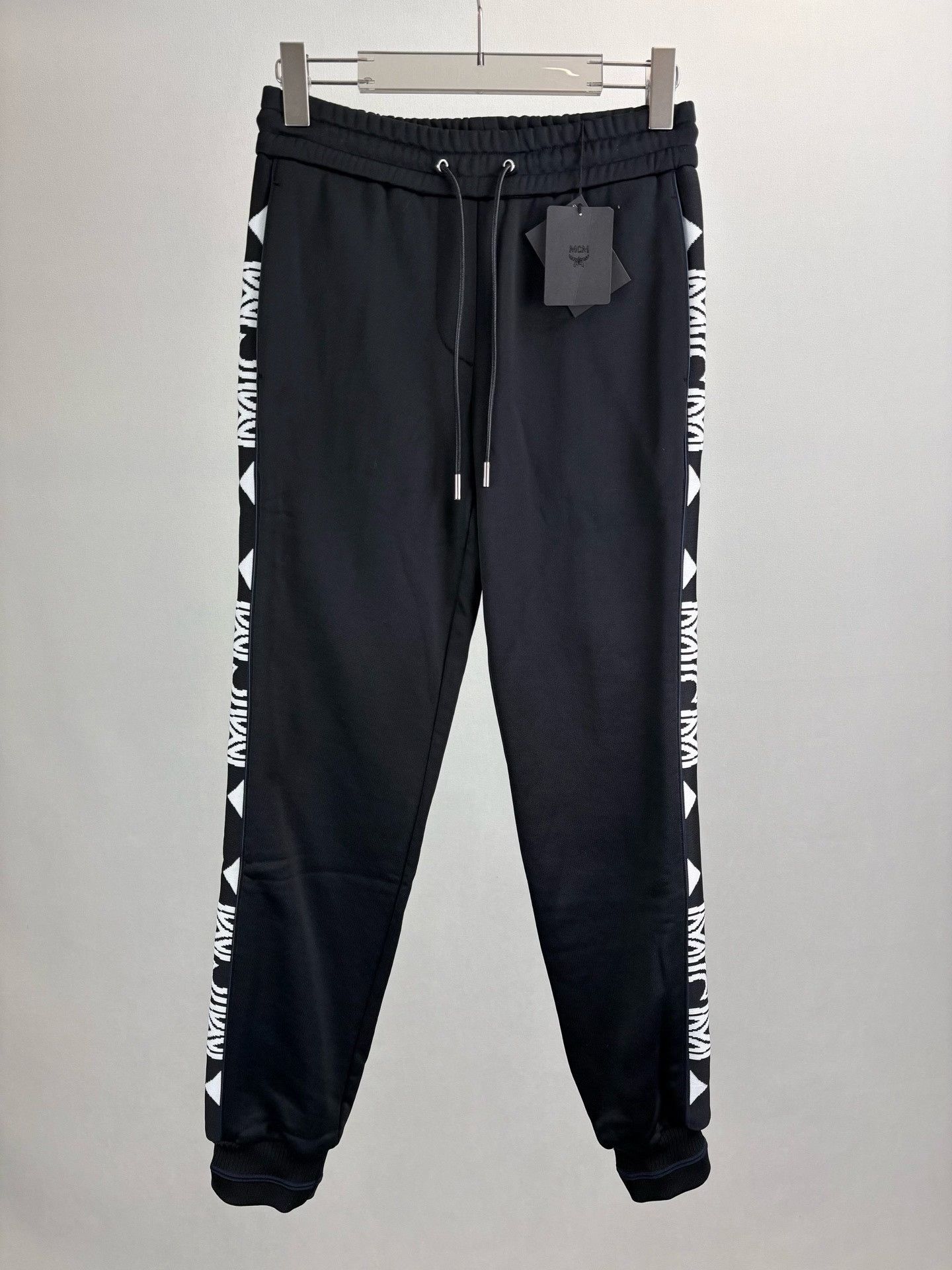 MCM MCM String Logo Sweatpants Size US 35 - 1 Thumbnail