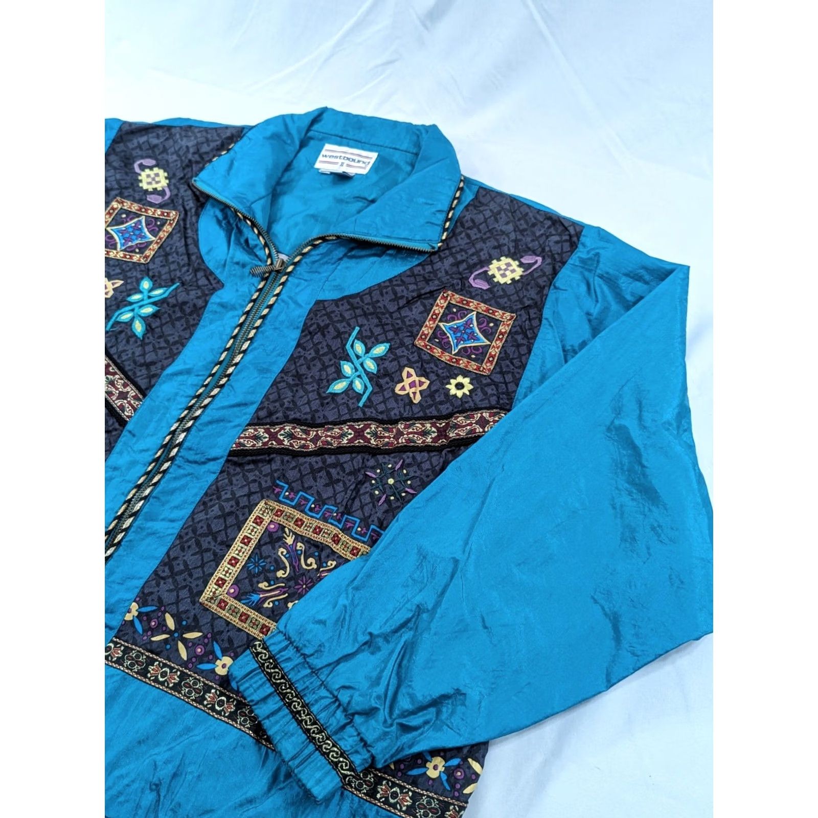 Vintage VINTAGE Westbound Sport Geometric Abstract Full Zip Bomber Jacket Shirt Women 1X Green 80s 90s Casual Mens Womens Size XL / US 12-14 / IT 48-50 - 2 Thumbnail