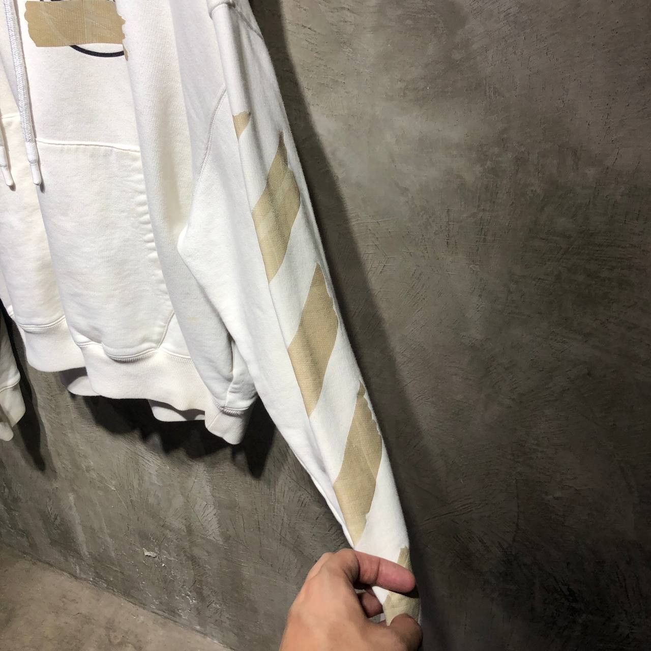 Off-White Off-white Tape arrows hoodie Size US XL / EU 56 / 4 - 8 Thumbnail