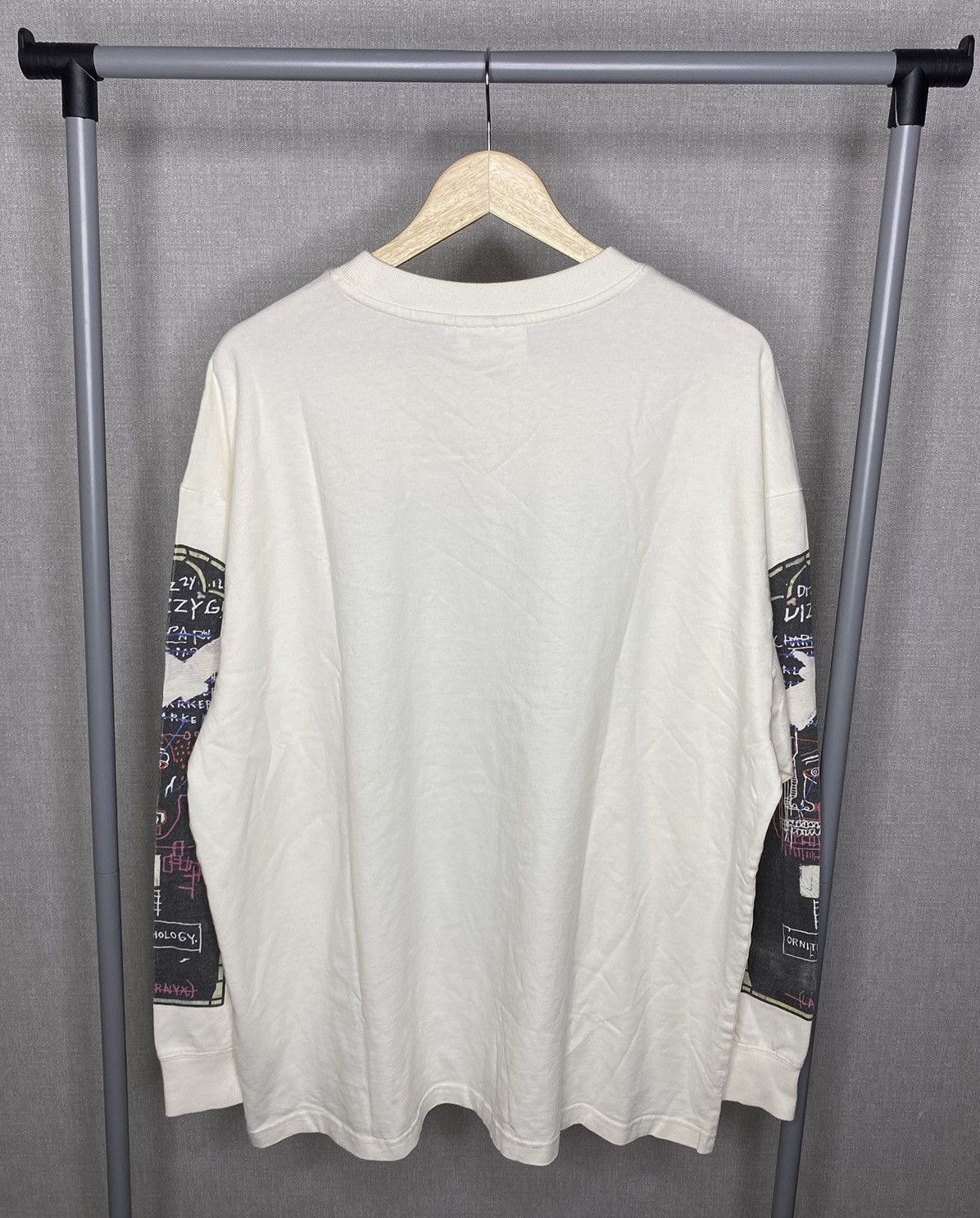 H&M × Jean-Michel Basquiat × Who Decides War Who Decides War H&M Jean Michael Basquiat Long Sleeve Sz XL Size US XL / EU 56 / 4 - 8 Thumbnail