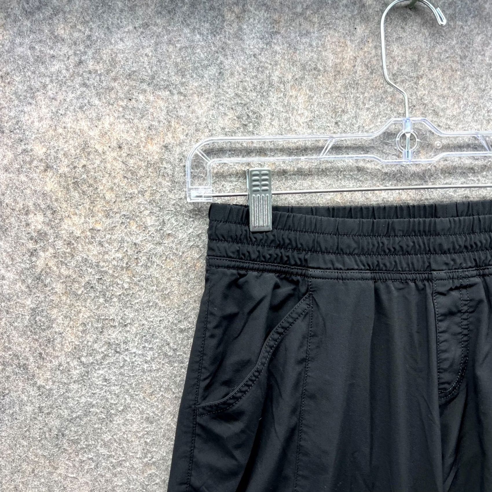 The North Face The North Face Pants Womens 8 Black Athletic Hiking Camping Sweatpants Side Pockets Tapered Regular Inseam 28in Size 30" / US 8 / IT 44 - 3 Thumbnail