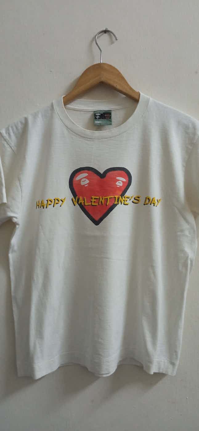 Bape Vintage Bathing Ape Valentine Days Tee Size US M / EU 48-50 / 2 - 1 Thumbnail