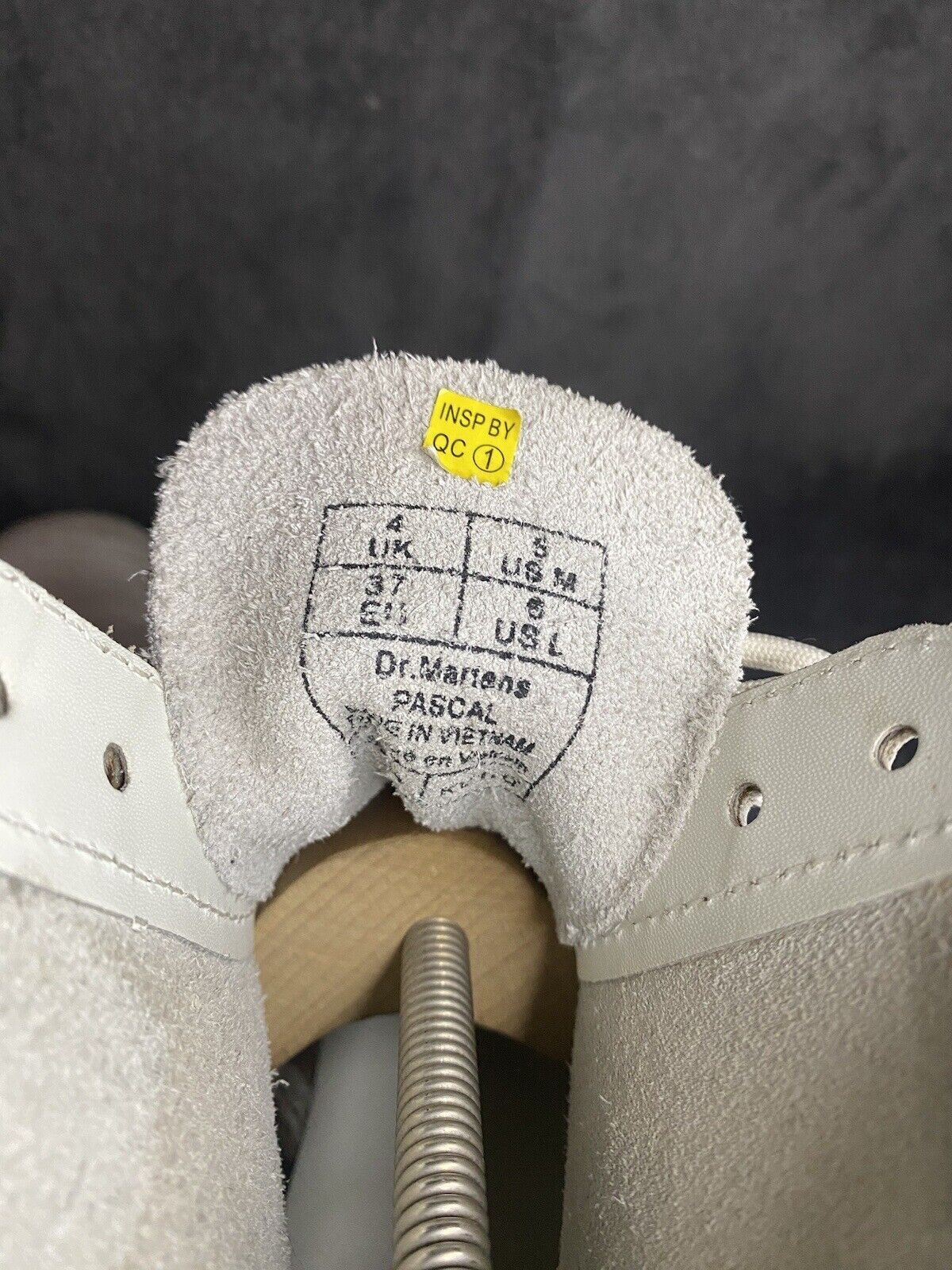Dr. Martens Dr Martens Pascal Painter White Combat Boots US L6, US M4 Size US 6 / IT 36 - 5 Thumbnail