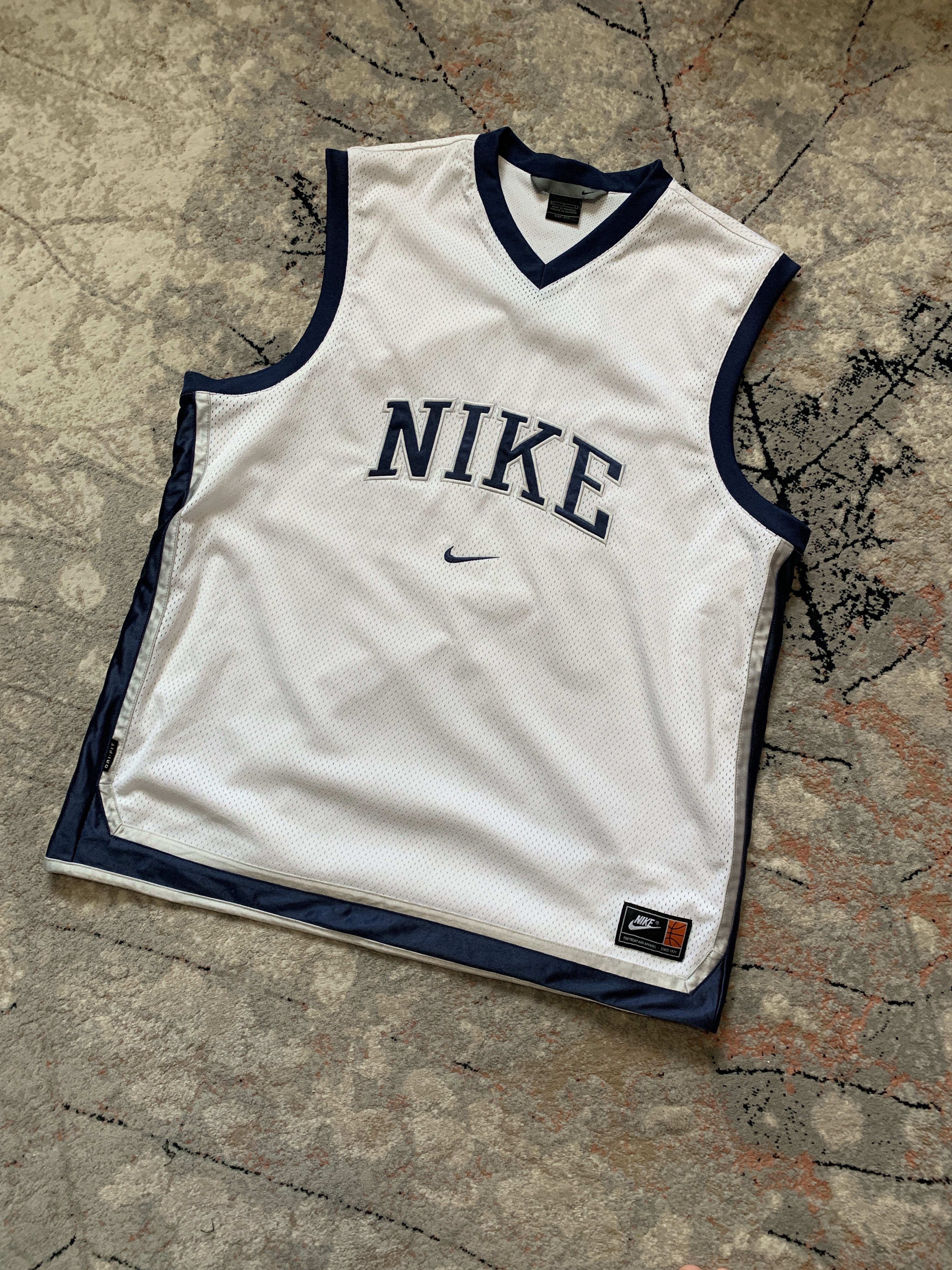 Nike Nike Vintage Big Logo Basketball Jersey Size US L / EU 52-54 / 3 - 1 Thumbnail