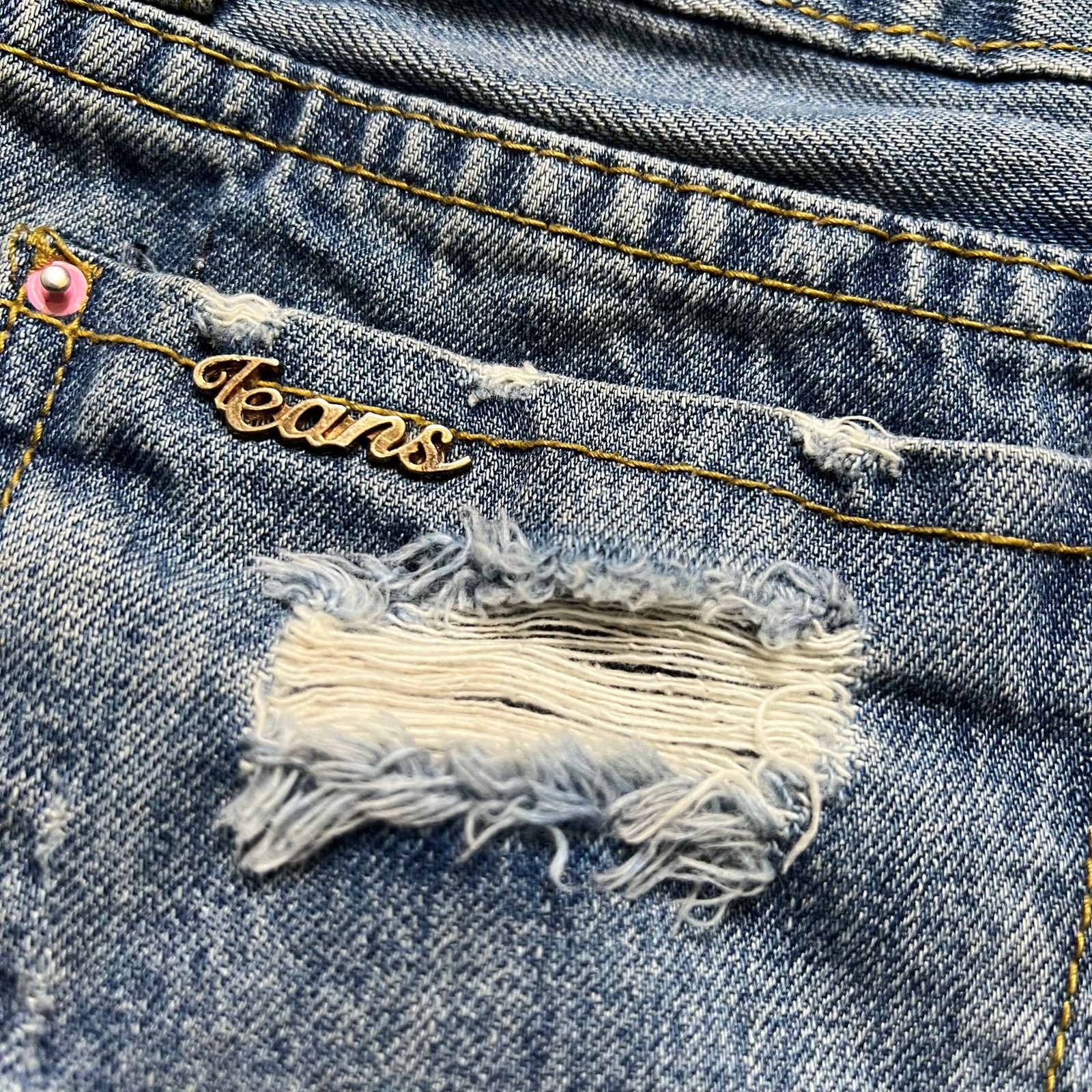 Other JDYH Women’s Distressed Denim Cutoff Shorts Size Small 27 Size 27" / US 4 / IT 40 - 9 Thumbnail