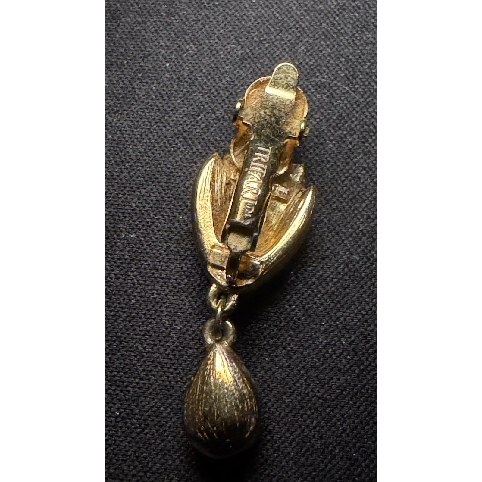 Other Vintage Crown Trifari Dangle Drop Crystal Clip On Earrings Size ONE SIZE - 6 Thumbnail