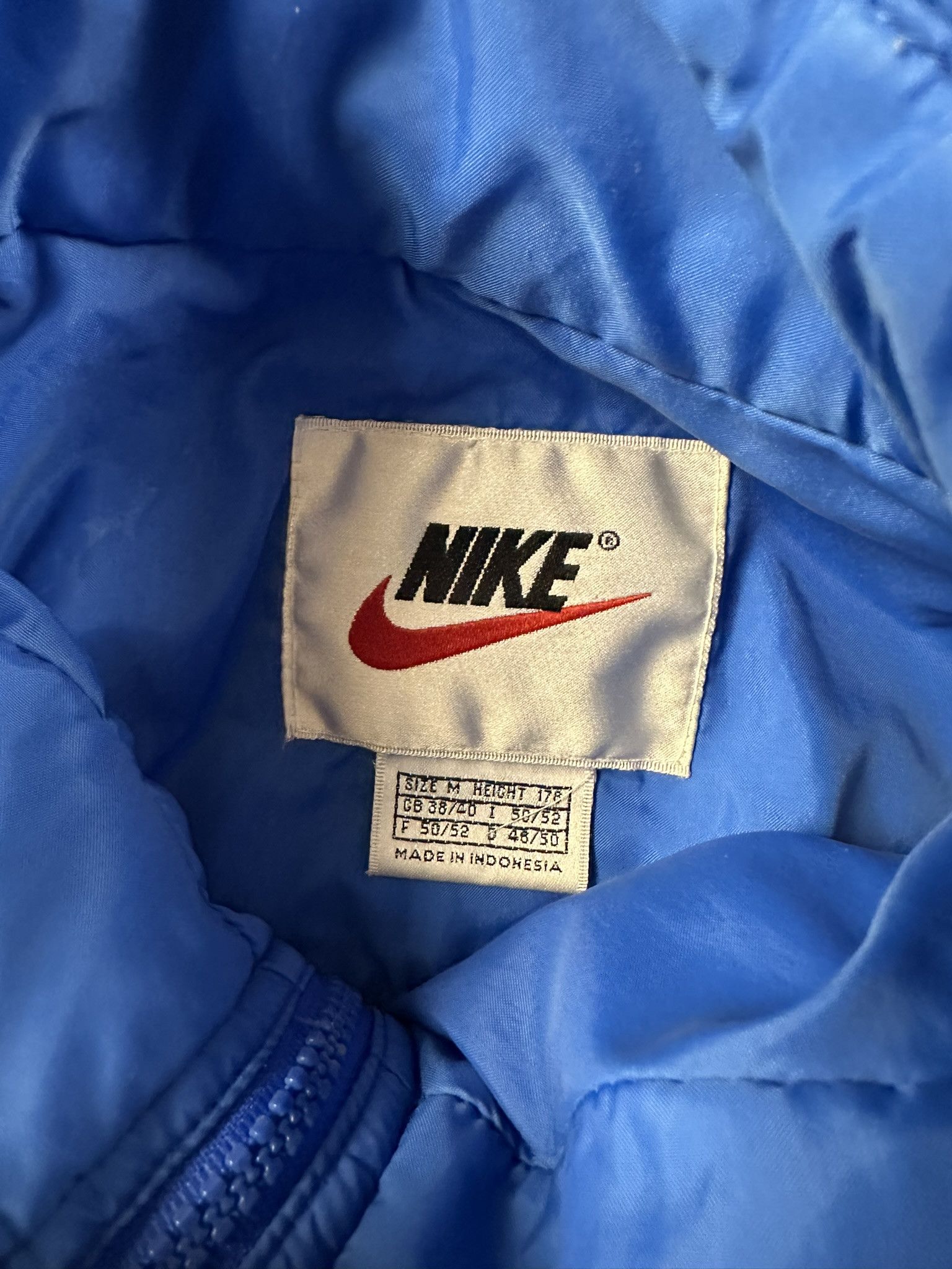 Nike 90s Vintage Nike Tracksuit Nylon Zip Jacket Size US M / EU 48-50 / 2 - 14 Thumbnail