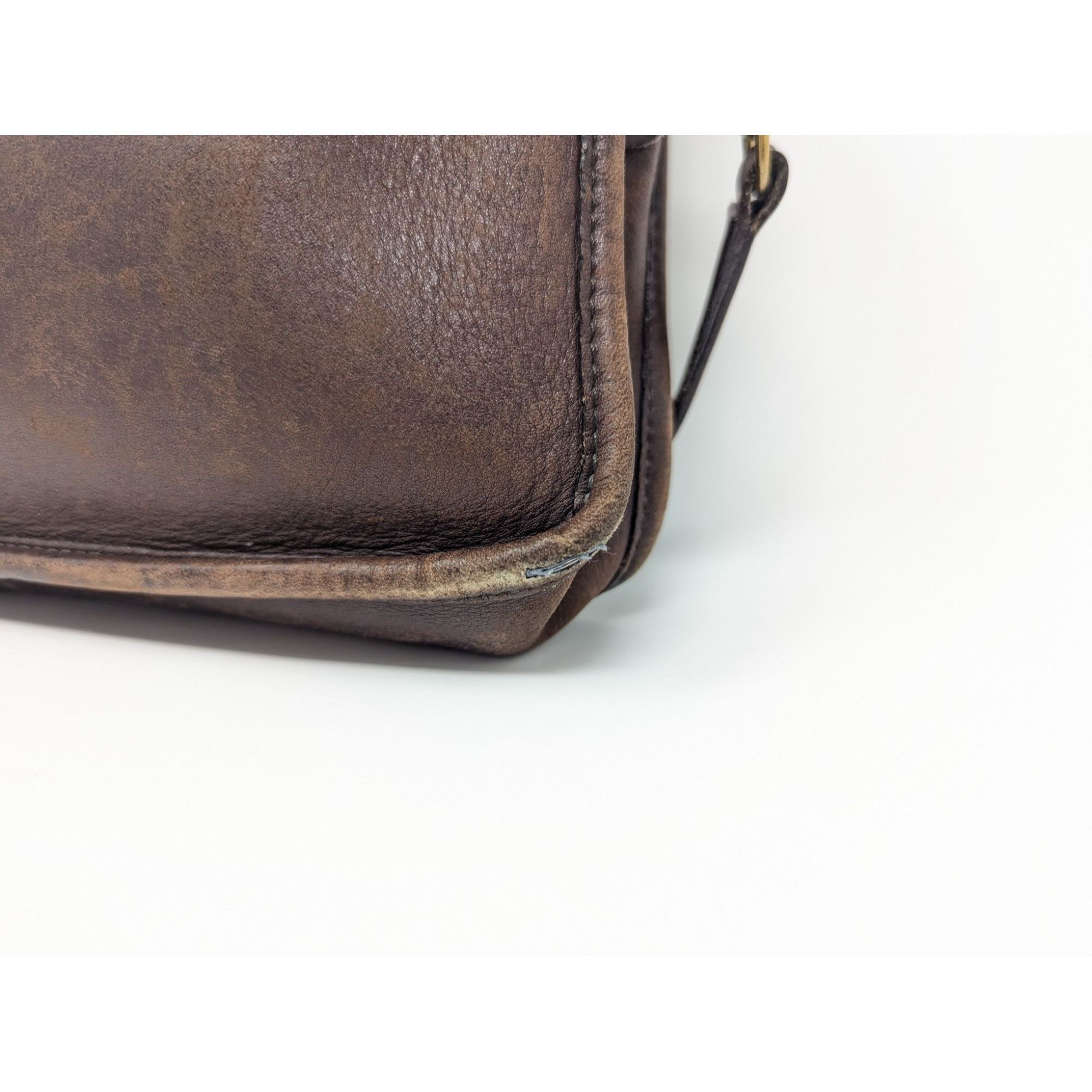 Coach True Vintage Coach NYC Basic Bag Brown Leather Crossbody Han Size ONE SIZE - 8 Thumbnail