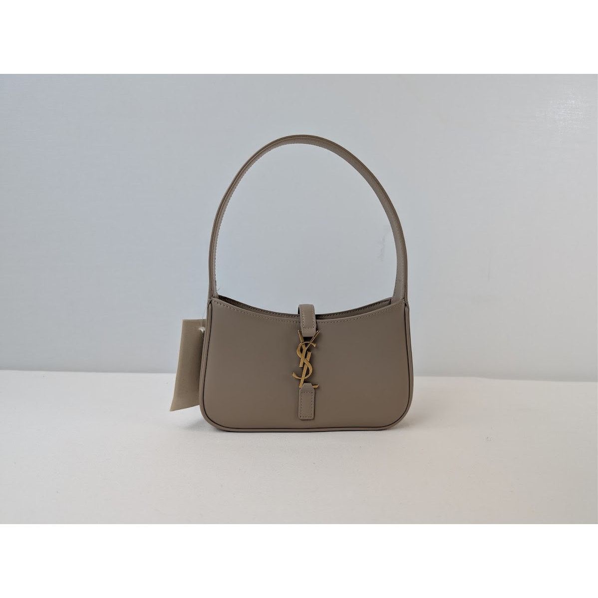 Saint Laurent Paris o1rshd1 Size: OS / Queens Calf Leather YSL M Mini Hobo Bag Size ONE SIZE - 2 Thumbnail