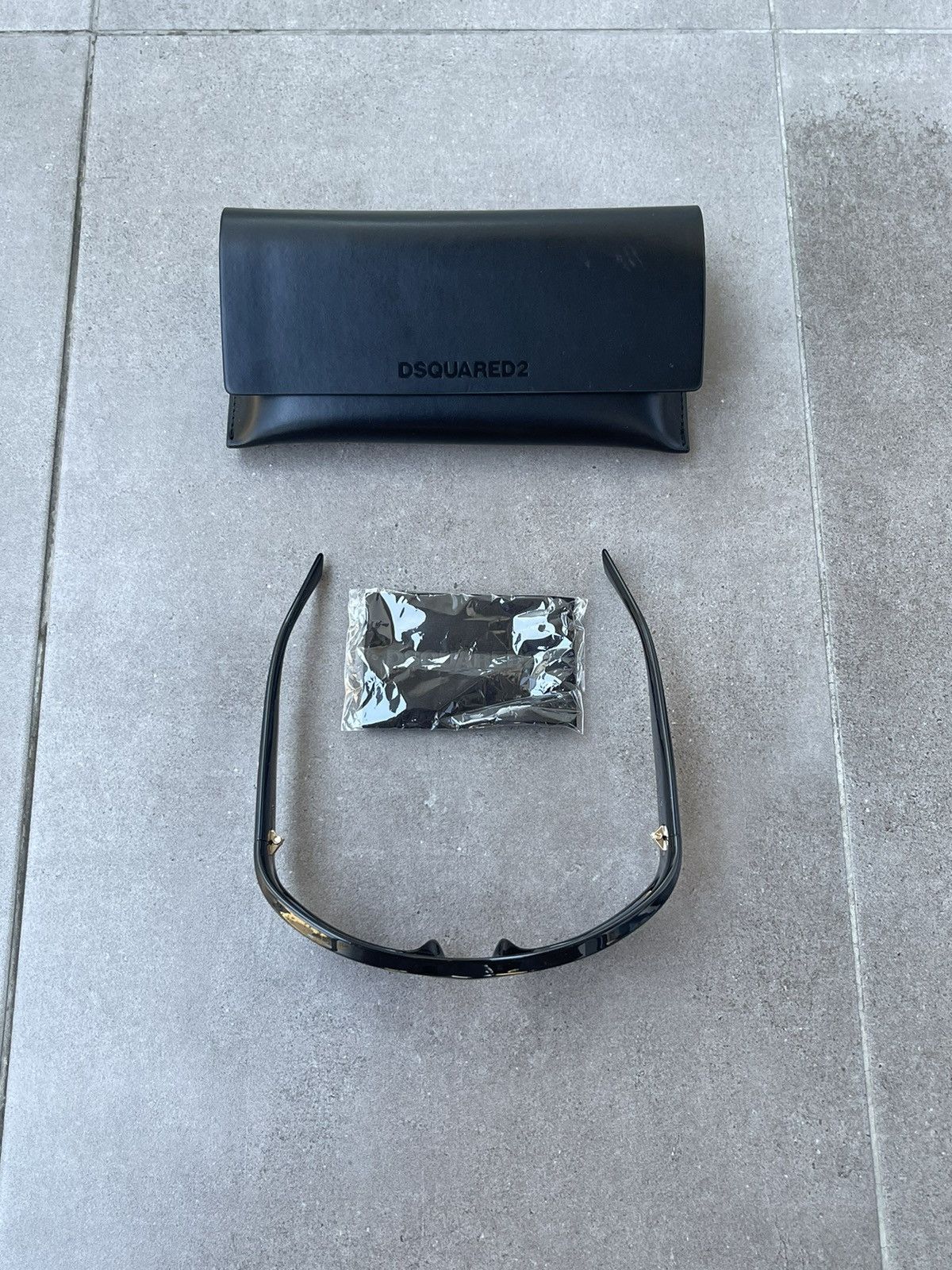 !DS! SS23 Dsquared2 D2 0101/S Black RIde Sunglasses