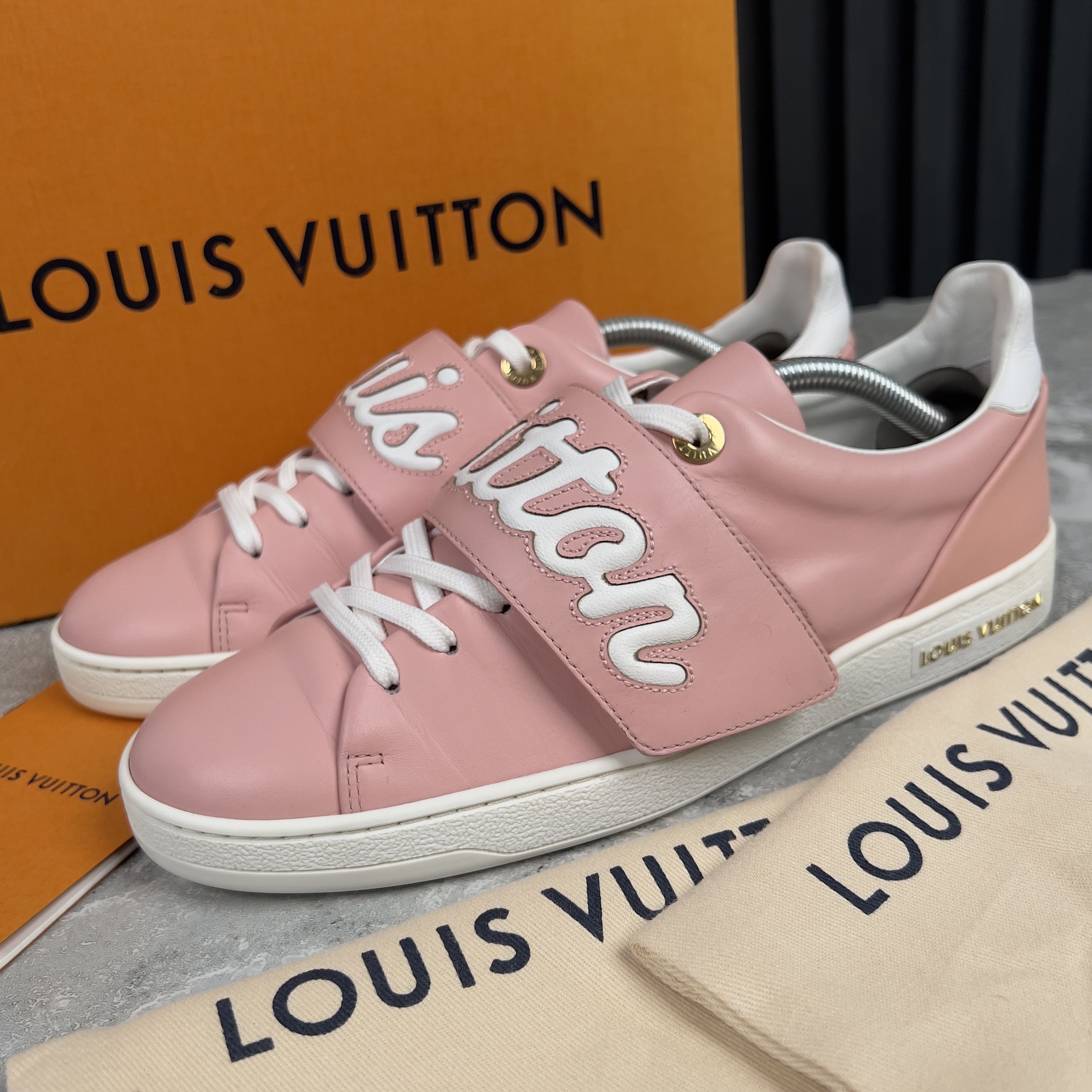 Louis Vuitton Frontrow Logo Low Sneakers Leather