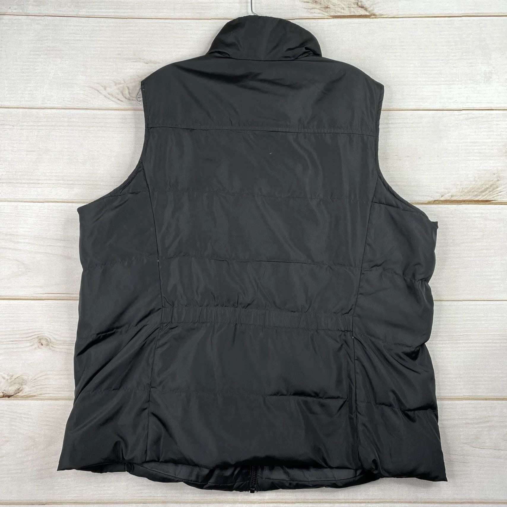 Lands' End VINTAGE not applicable so use Lands' End Jacket Womens 1X Puffer Vest Black Down Filled Full Zip Pockets Quilt Size XL / US 12-14 / IT 48-50 - 8 Thumbnail