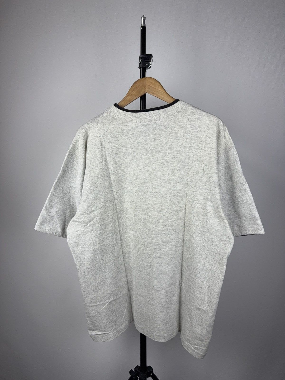 Vintage Vintage 90s CANADA Vancouver Limited Edition T shirt Size US XL / EU 56 / 4 - 9 Thumbnail