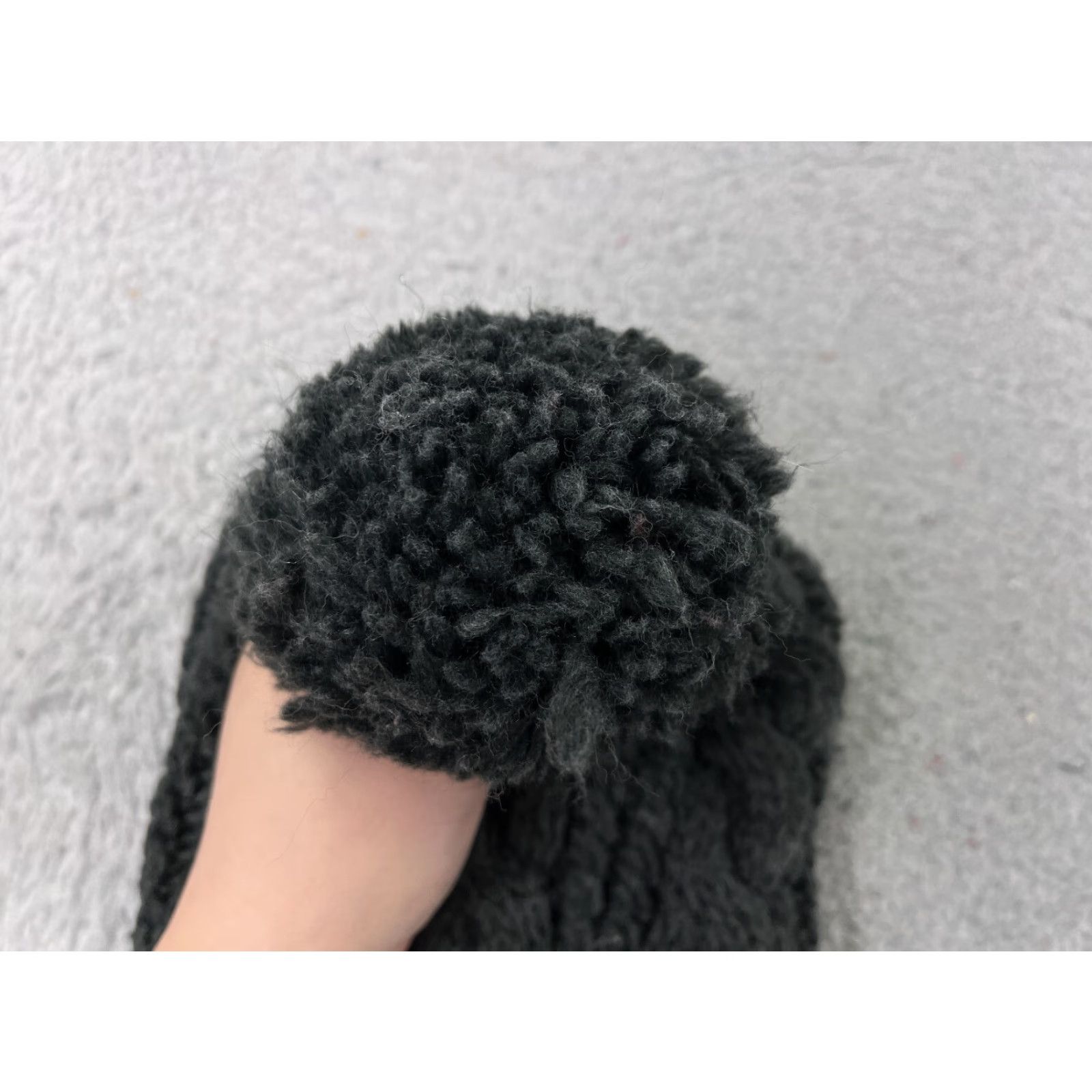 Forever 21 FOREVER 21 Beanie Toque Adult One Size Dark Gray Cable Knit Acrylic Snow Ski Pom Hat Size ONE SIZE - 3 Thumbnail