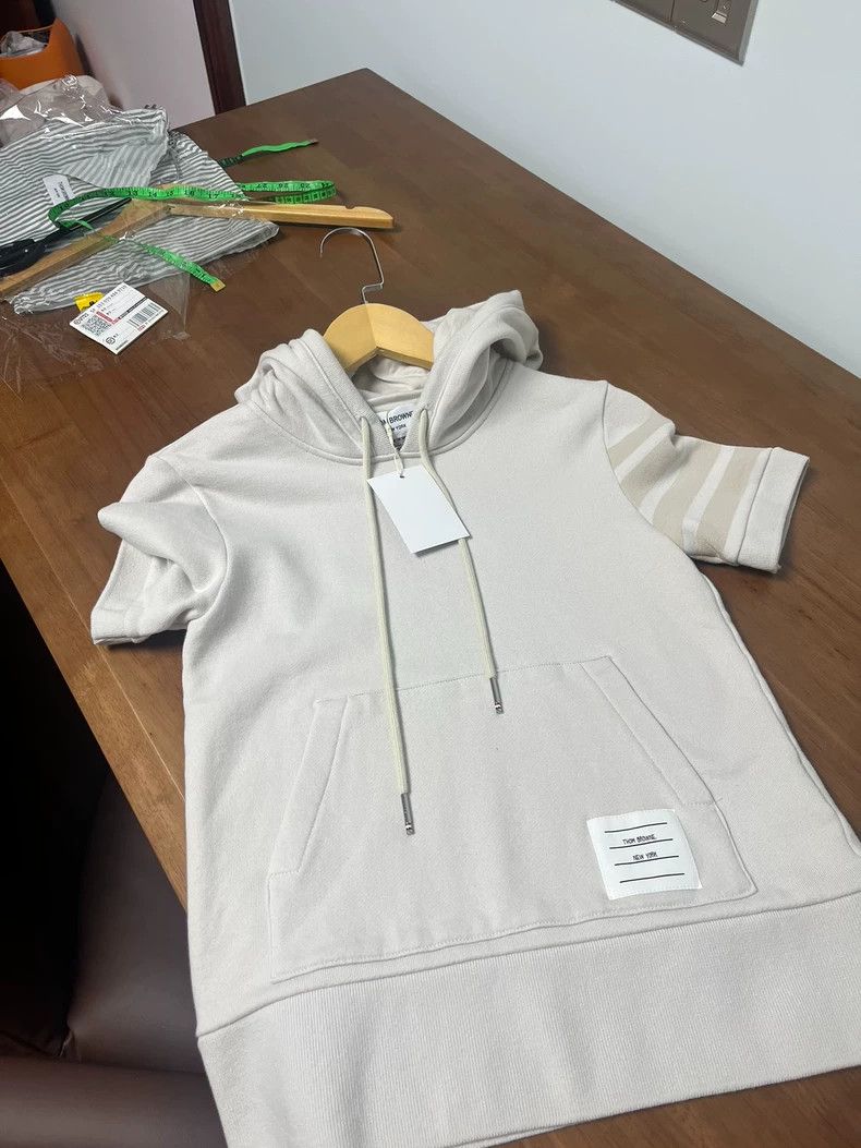 Thom Browne thom browne Size 38 Short-sleeved hoodie 2503-Nextarrow Size US S / EU 44-46 / 1 - 1 Thumbnail