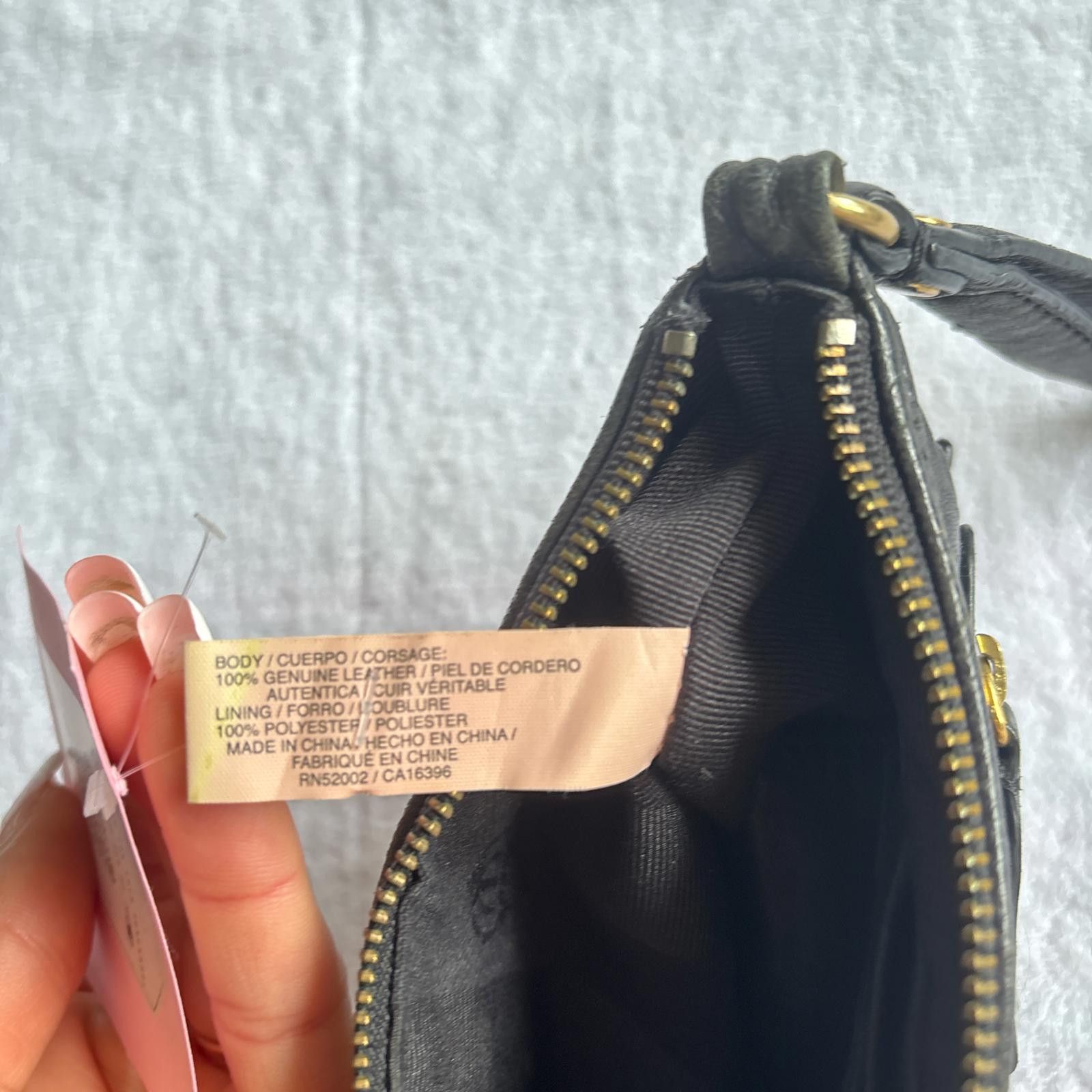 Juicy Couture Jeans y2k juicy couture black leather wristlet Size ONE SIZE - 4 Thumbnail