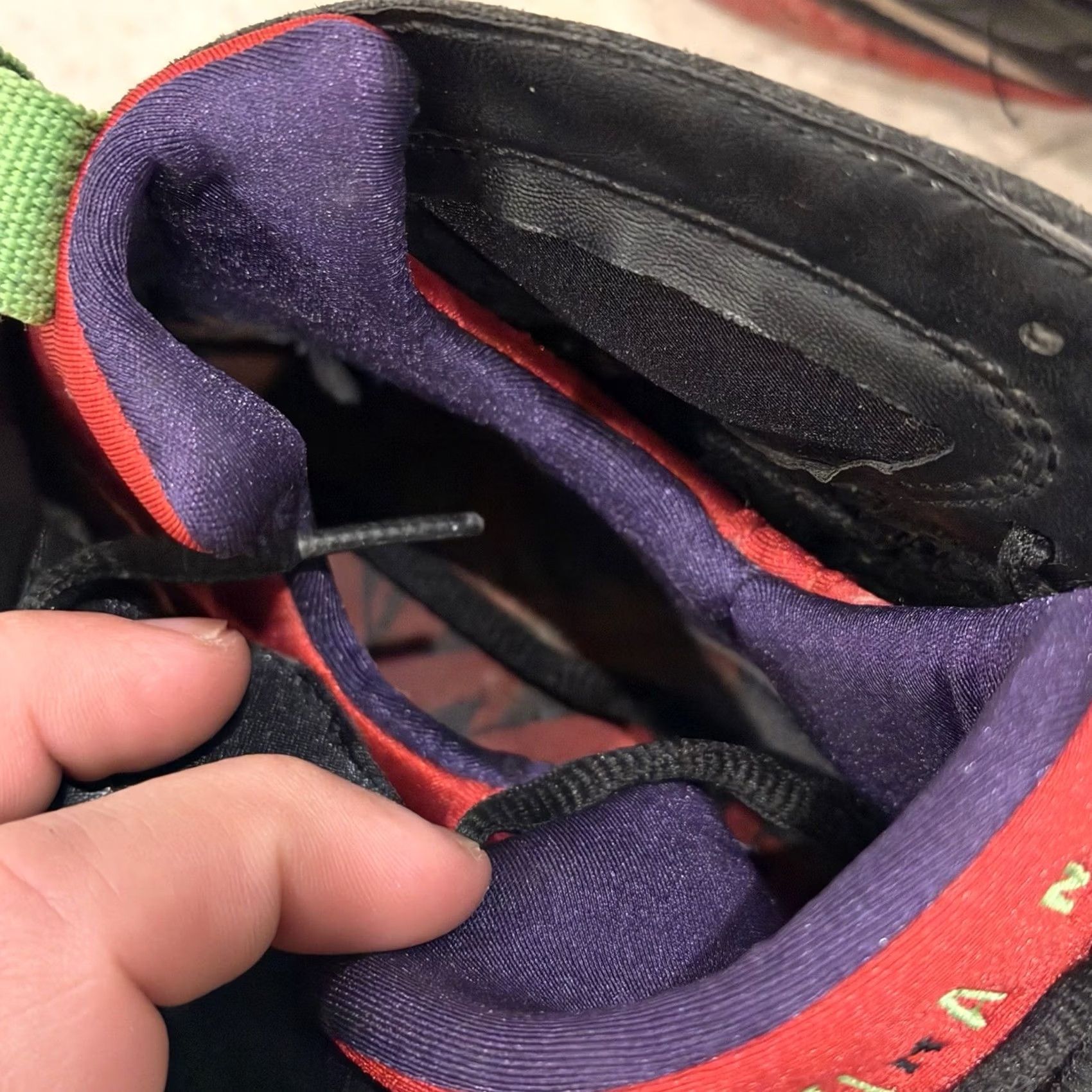 Jordan Brand Jordan 7 Retro Marvin the Martian 2015 Mens Size 10.5 US Used DISTRESSED Black Sneaker Jordan 7 Retro Marvin the Martian 2015 Mens Size 10.5 US Size US 10 / EU 43 - 3 Thumbnail