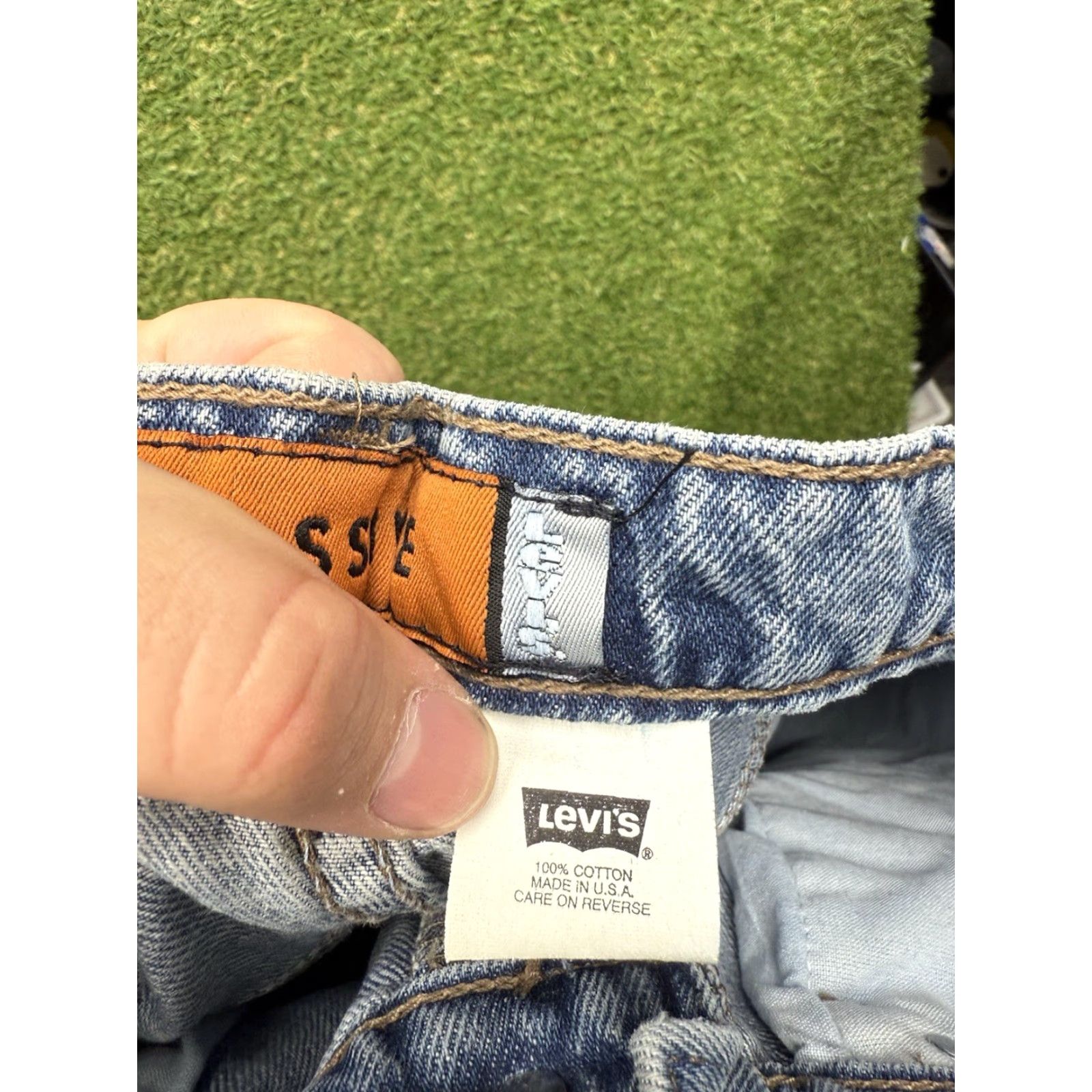 Levi's VINTAGE Levi's Silvertab MASSIVE Jeans Mens 31x30 Baggy 90s Wide Leg Y2K Skater Size US 31 - 3 Thumbnail