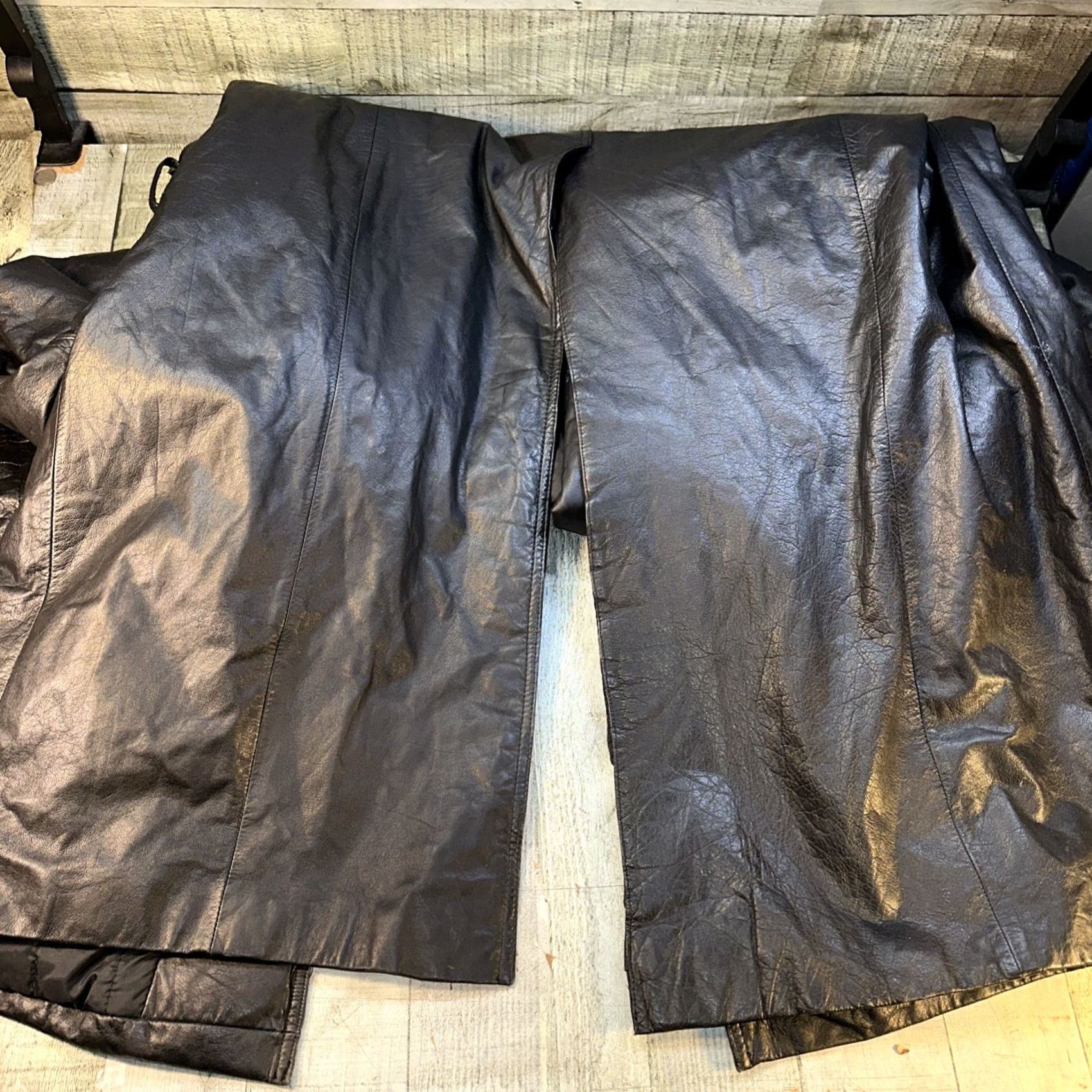 Vintage Czar Leather Trench Coat Long 46 Black Button-up Front Split Back Hem Matrix Y2K Cyberpunk Mens Size US S / EU 44-46 / 1 - 6 Thumbnail