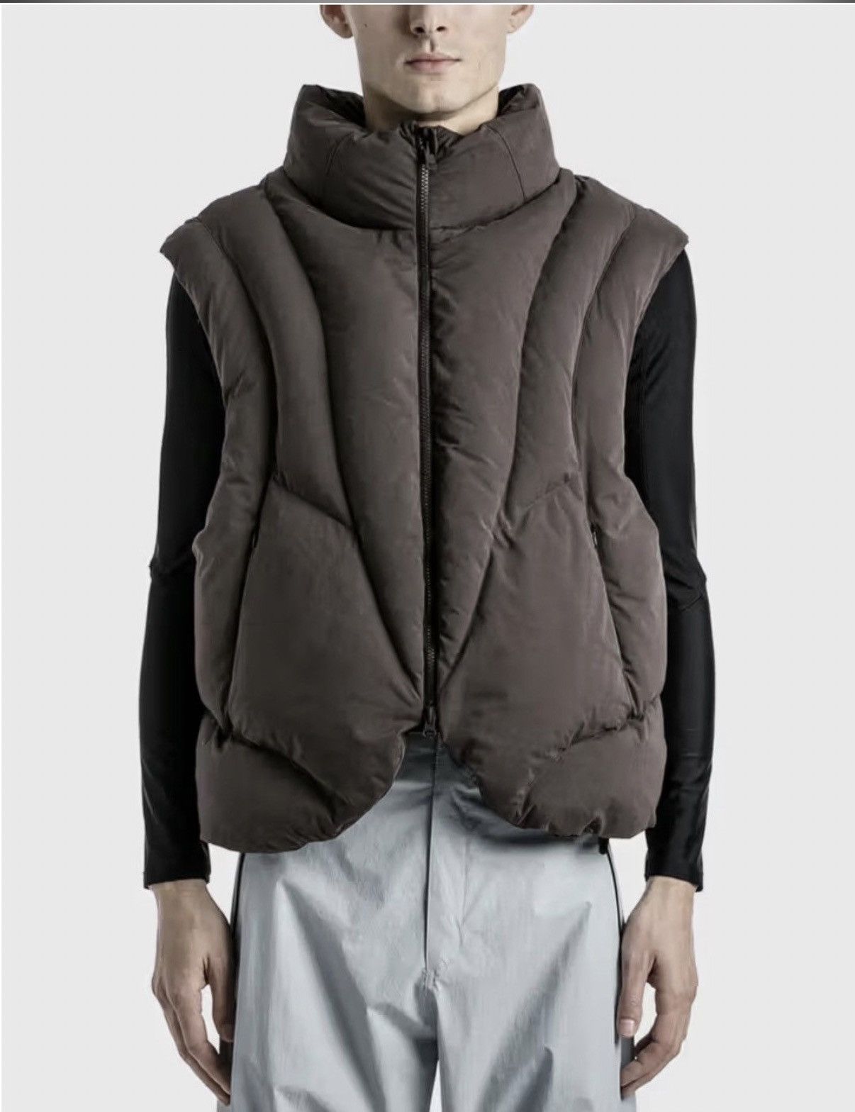 Hyein Seo Hyein Seo Reversible Padded Vest Size US L / EU 52-54 / 3 - 7 Thumbnail