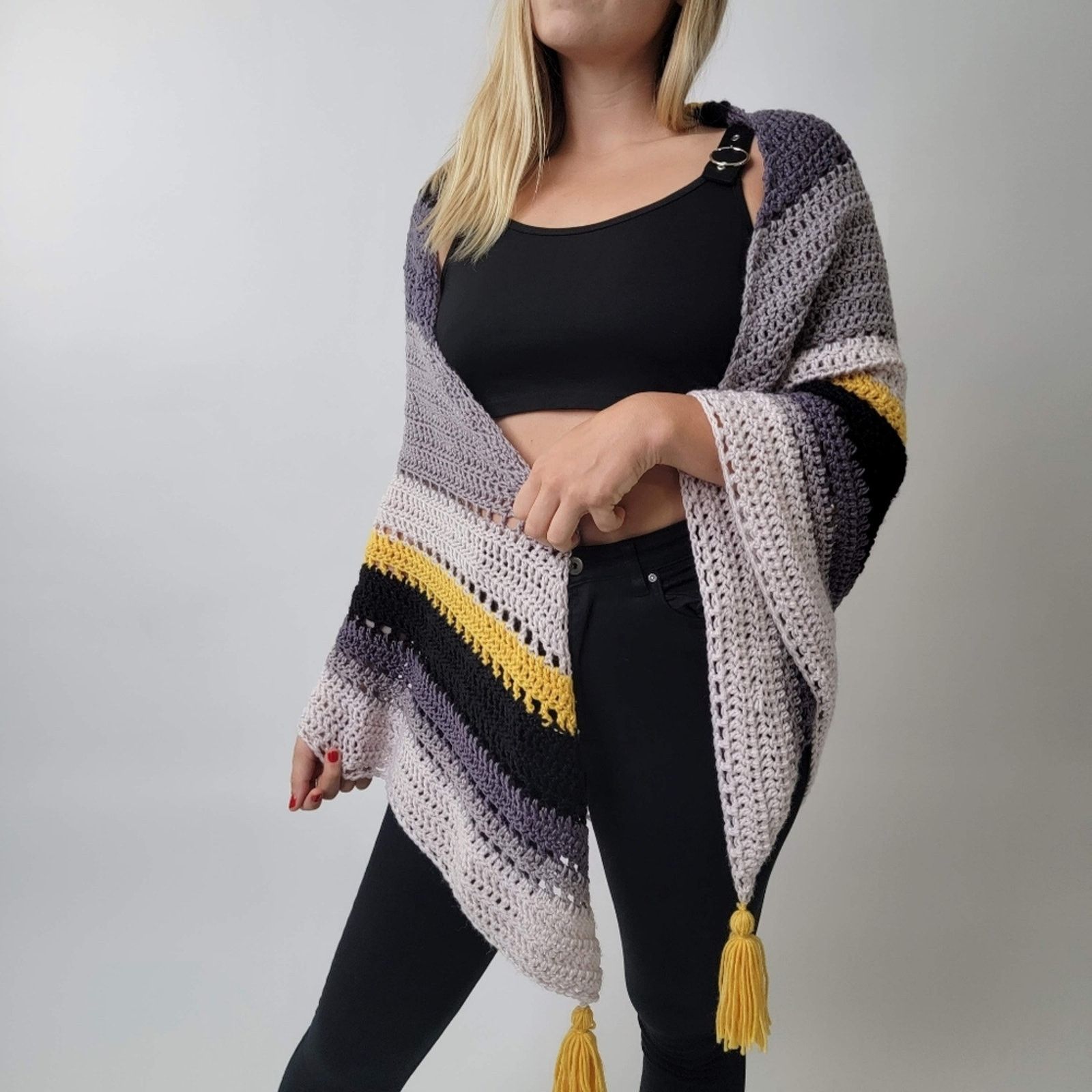 Other 70's Mod Knit Fringe Poncho Shrug Crochet Afghan Poncho Shaw Size ONE SIZE - 1 Thumbnail
