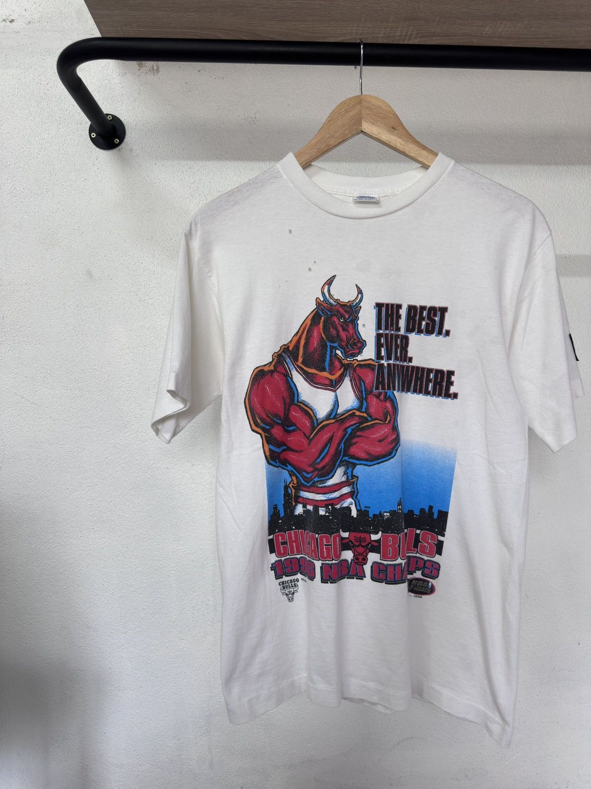 Starter 🔥VERY RARE🔥 VINTAGE CHICAGO BULLS STARTER Size US S / EU 44-46 / 1 - 1 Thumbnail