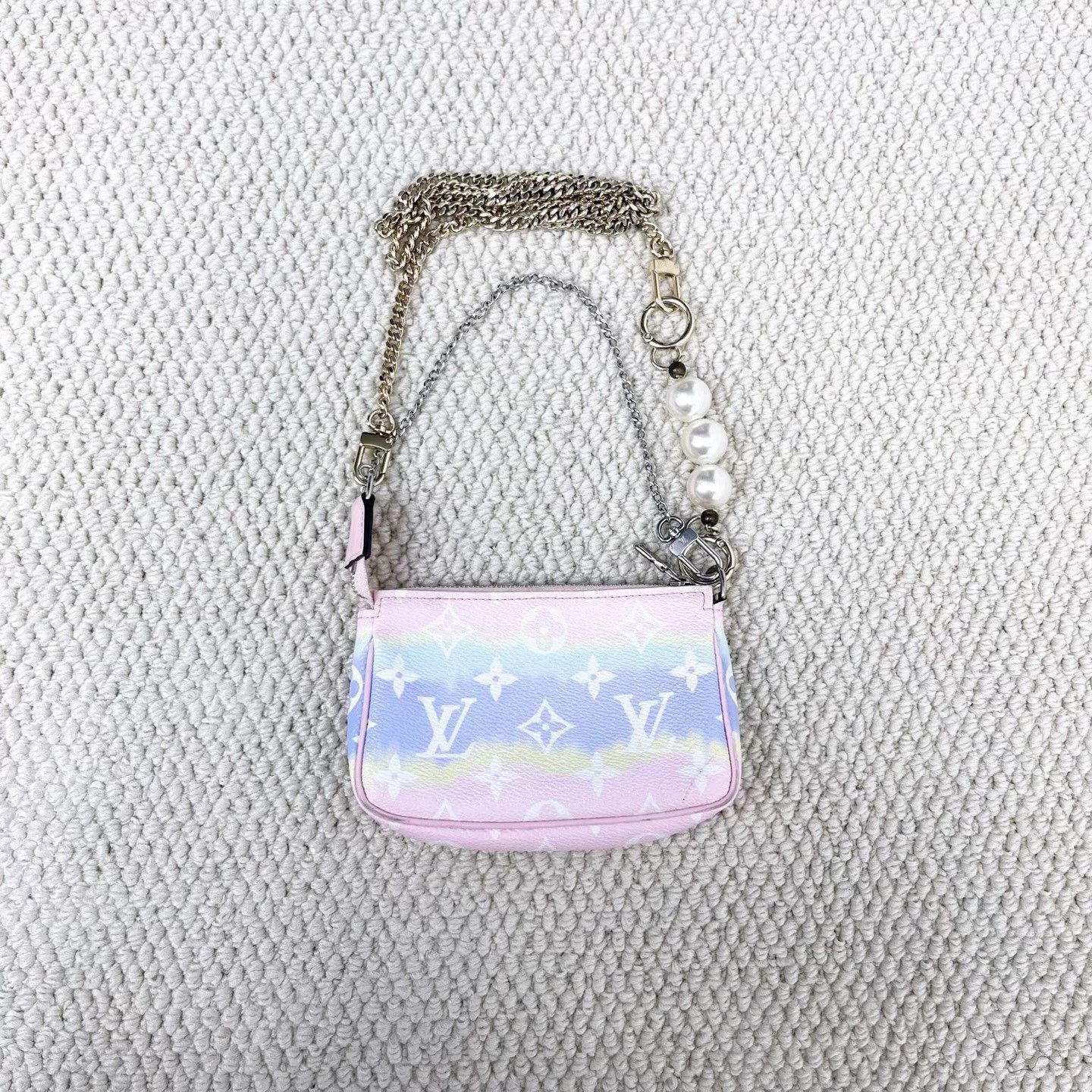 Louis Vuitton Louis Vuitton Escale Rainbow Monogram Bag Size US M / EU 48-50 / 2 - 1 Thumbnail