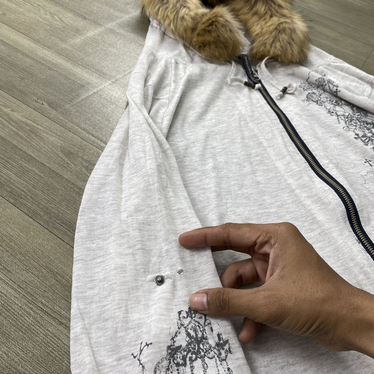 Japanese Brand 2000s OzzCroce Cross Skull Lgb Kmrii Ifsixwasnine Fur Hoodie Size US L / EU 52-54 / 3 - 14 Thumbnail