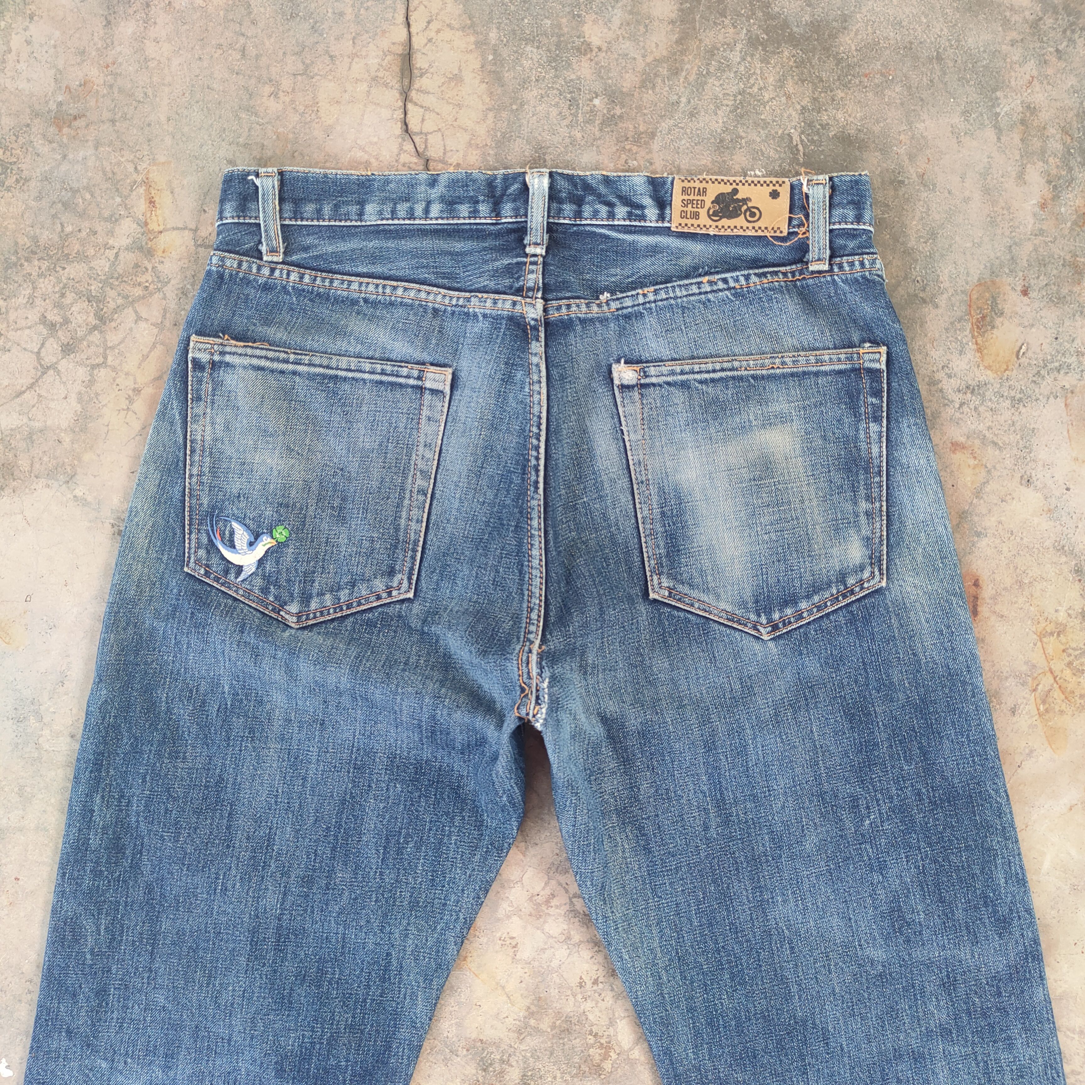 Japanese Brand W32 VINTAGE ROTAR SELVEDGE BUTTON FLY FADED RIPPED DENIM Size US 32 / EU 48 - 11 Thumbnail