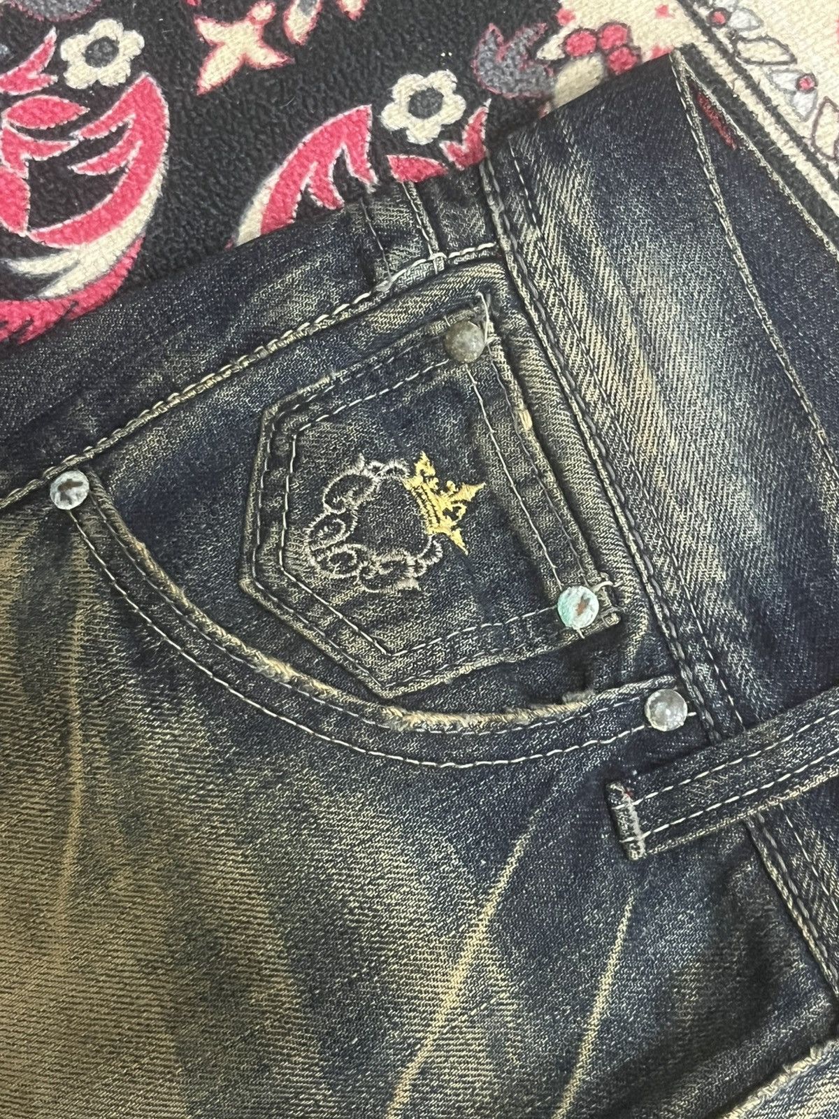 Undercover Varosh Blowout Distressed Mud Whisker Washed Zipper Leg Jean Size US 29 - 8 Thumbnail