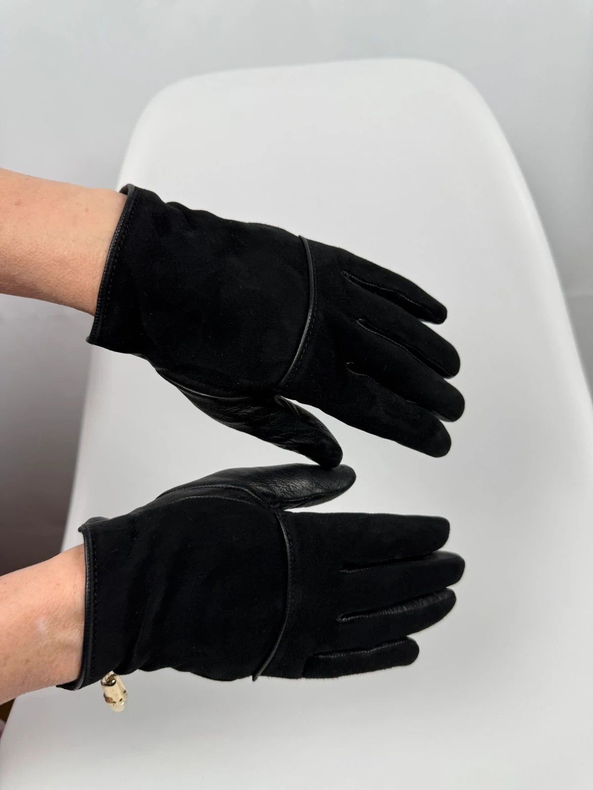 Gucci Gucci Genuine Leather Gloves Nubuck Bamboo Womens size S Size ONE SIZE - 1 Thumbnail
