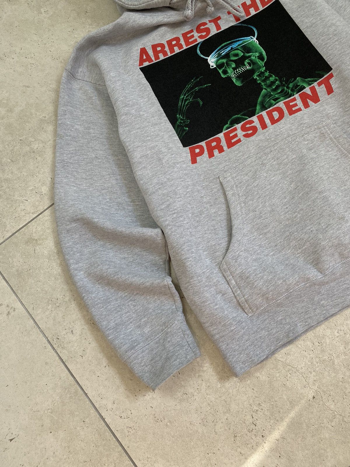 10 Deep 10 Deep Arrest the president hoodies Size US M / EU 48-50 / 2 - 7 Thumbnail
