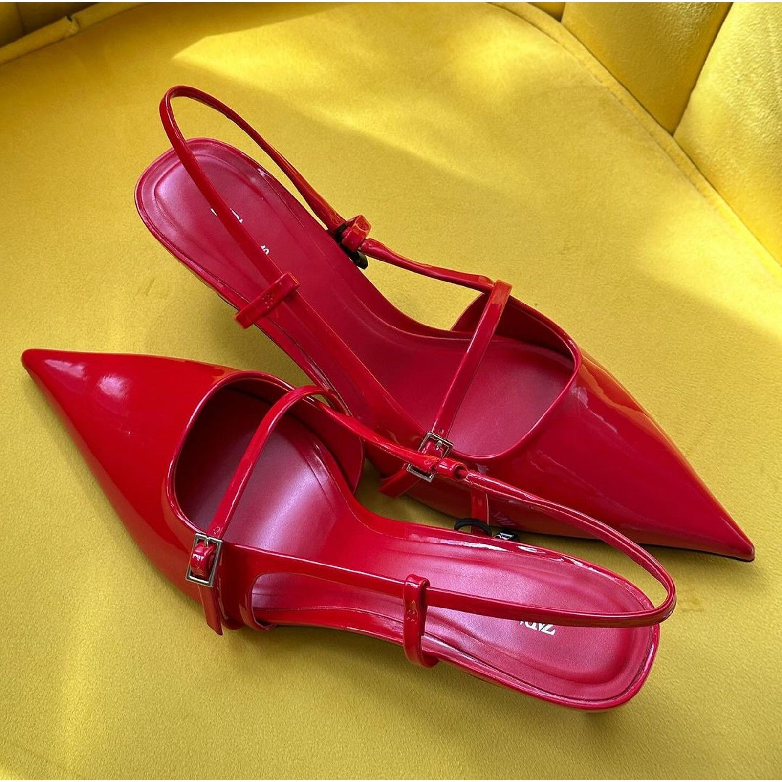 Zara ZARA Red Kitten Heels NWT Size US 7.5 / IT 37.5 - 6 Thumbnail