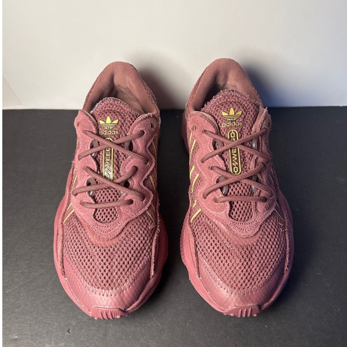 Adidas Youth Adidas Kid's Unisex Ozweego J Burgundy Size 4.5Y Size US 4.5 / IT 34.5 - 6 Thumbnail
